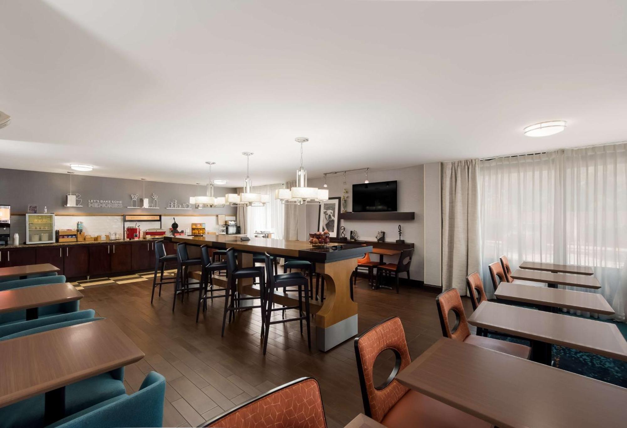 Hampton Columbia-i-26 Airport Hotel