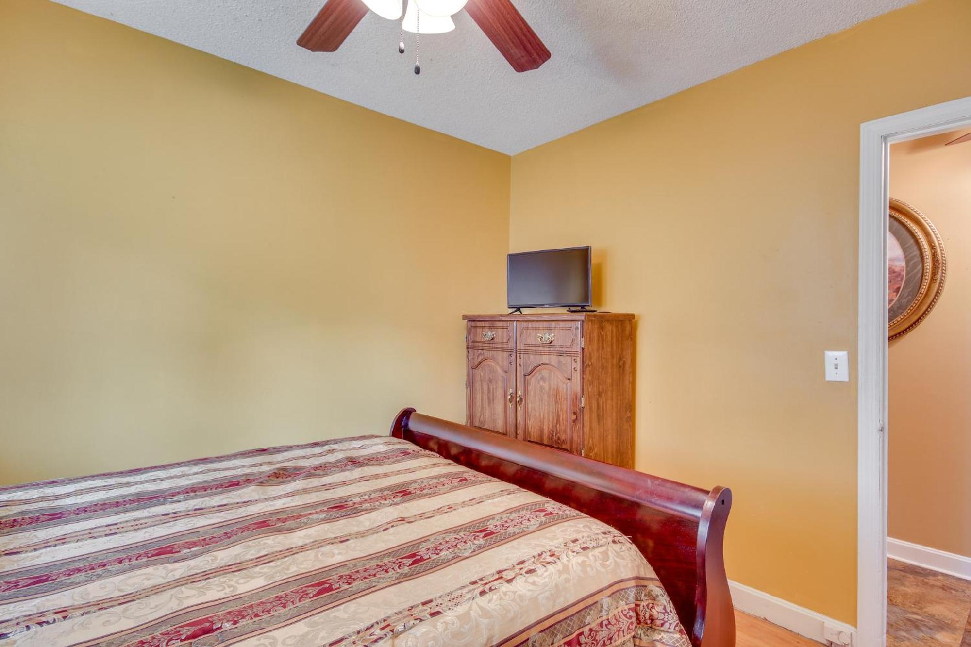 Holiday home With Hot Tub 9 Mi To Uofsc! *
