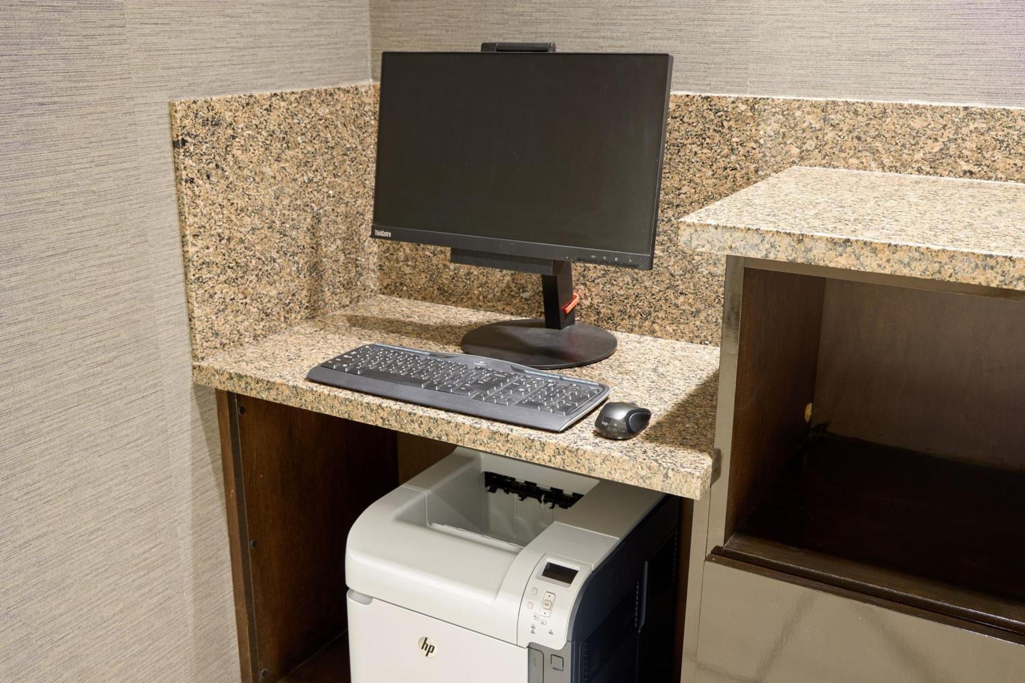By Marriott Northwest/harbison Hotel