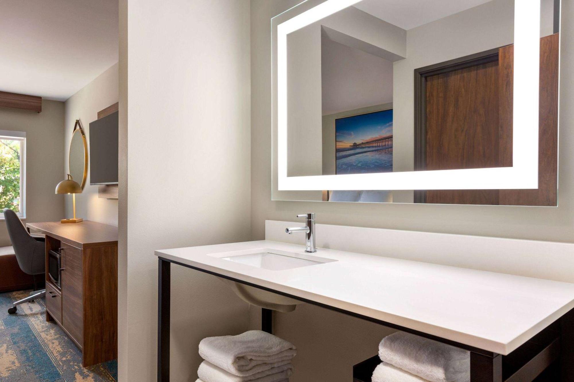 Hotel La Quinta By Wyndham Ne Fort Jackson Columbia