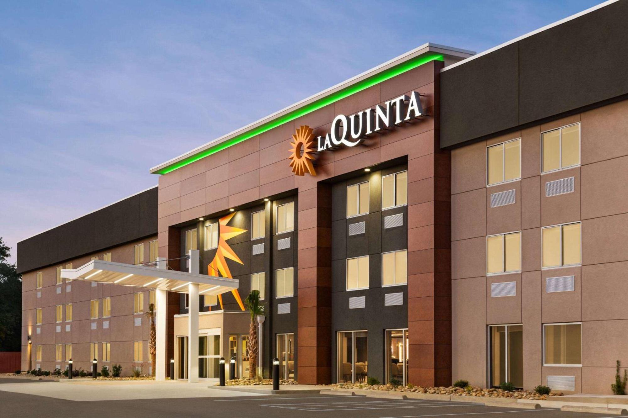 La Quinta By Wyndham Ne Fort Jackson Hotel Columbia