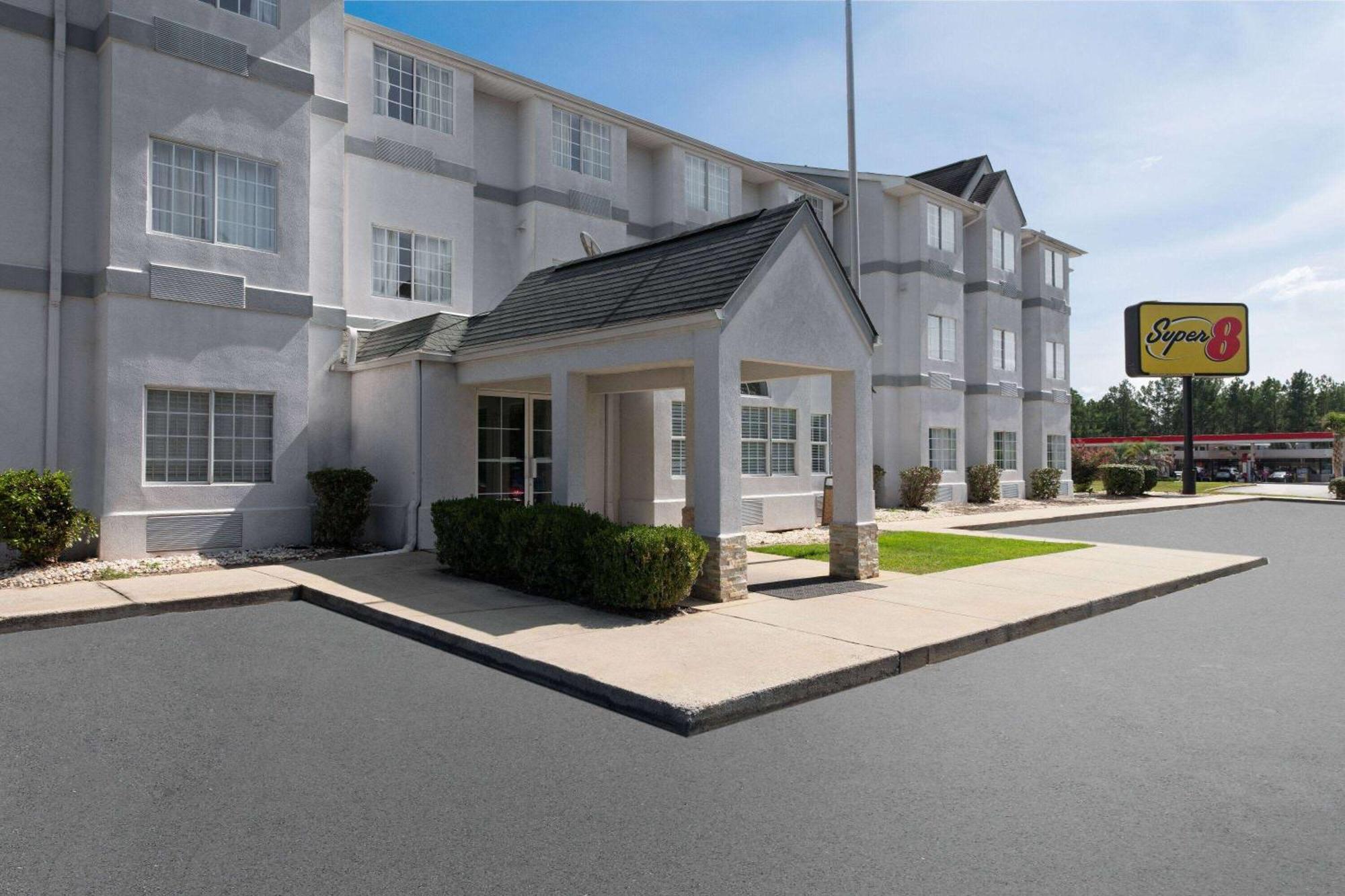 Hotel Super 8 By Wyndham Harbison/parkridge Hospital 2*
