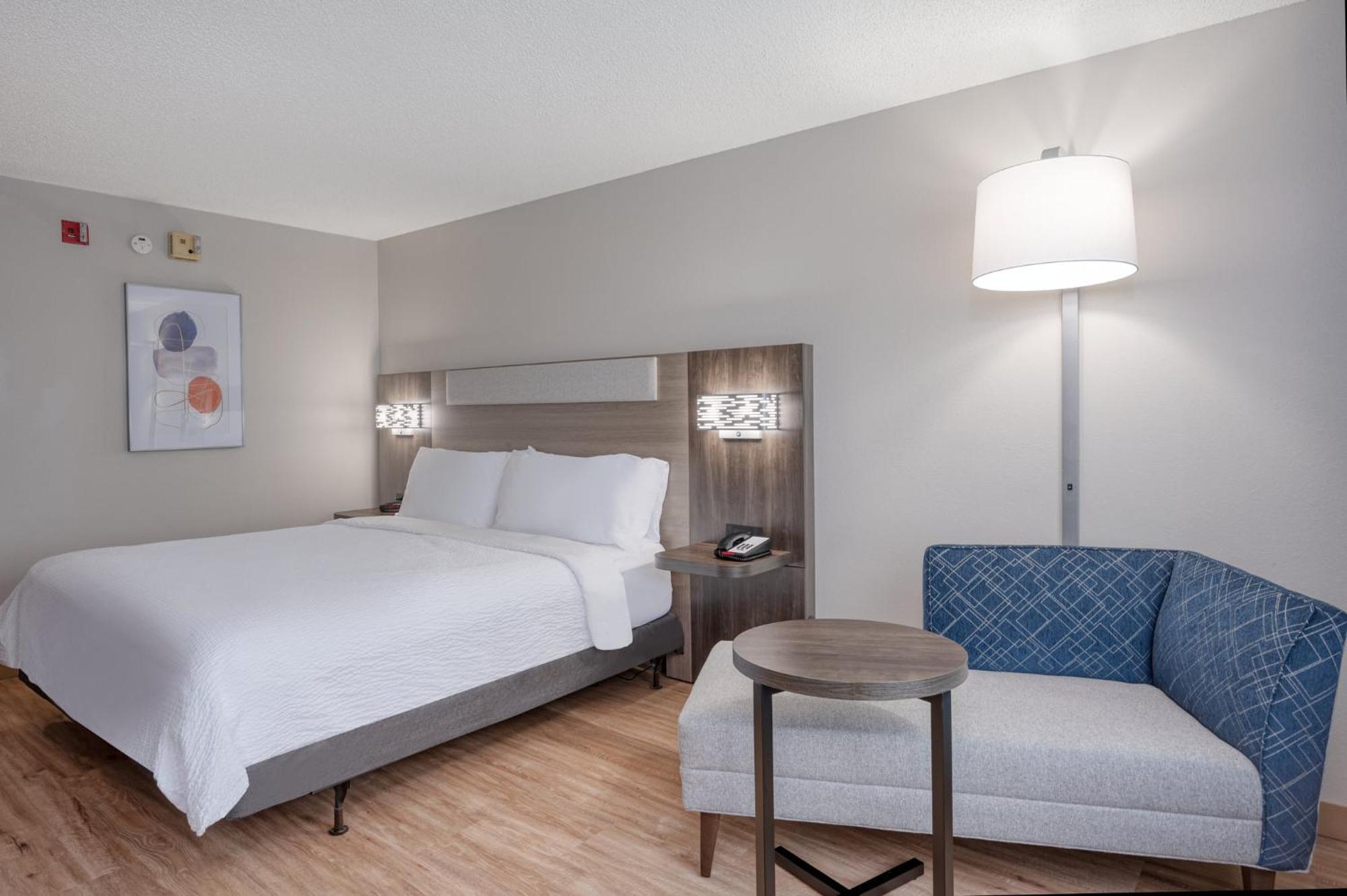 Hotel Express & Columbia-i-20 At Clemson Road By Ihg