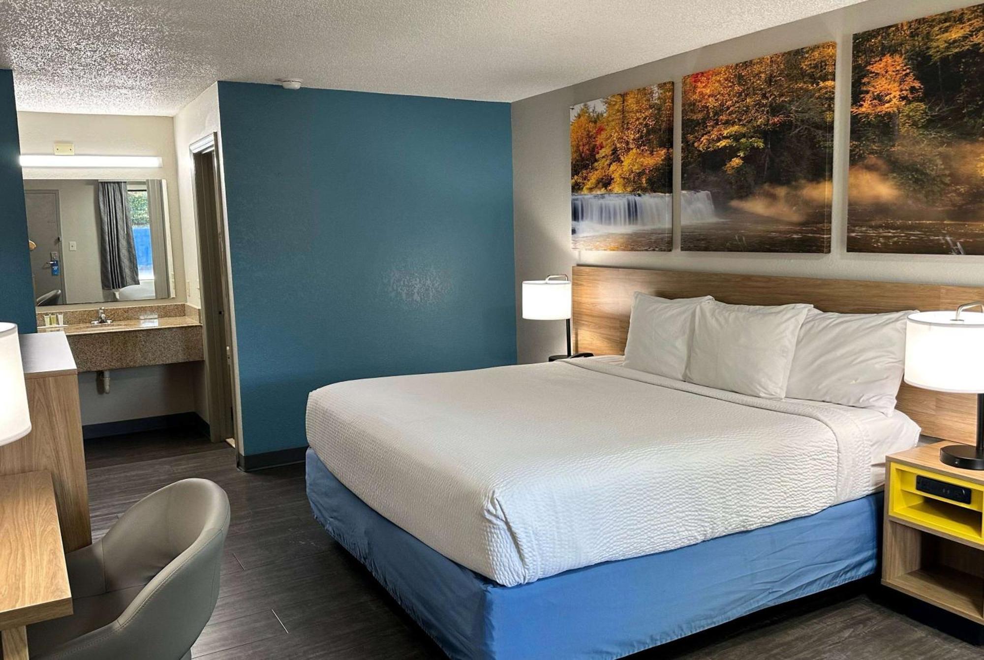 Hotel Days By Wyndham Ne Fort Jackson 2*