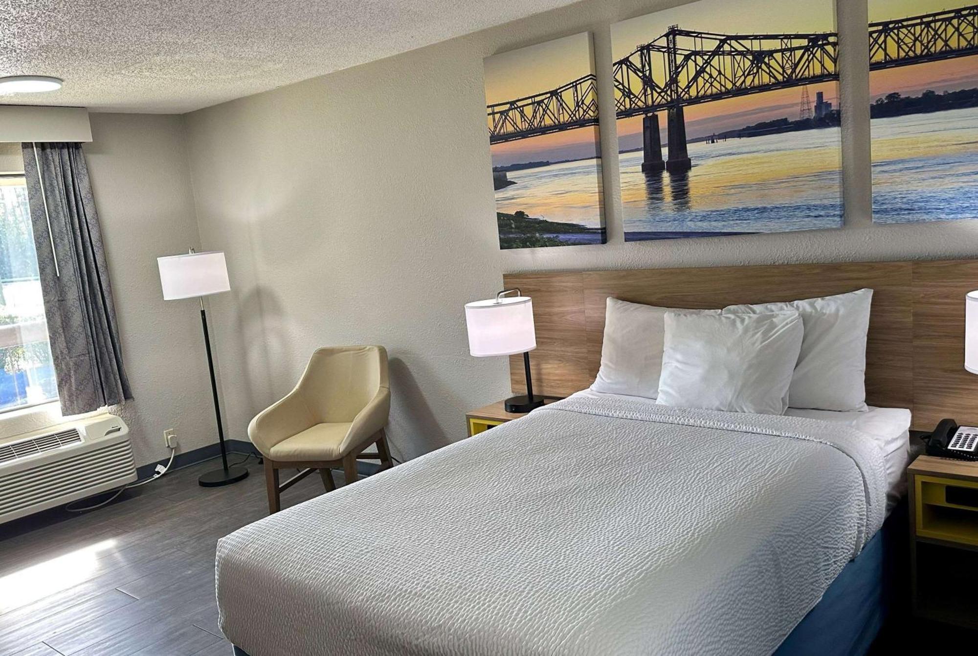 Days By Wyndham Ne Fort Jackson Hotel 2*