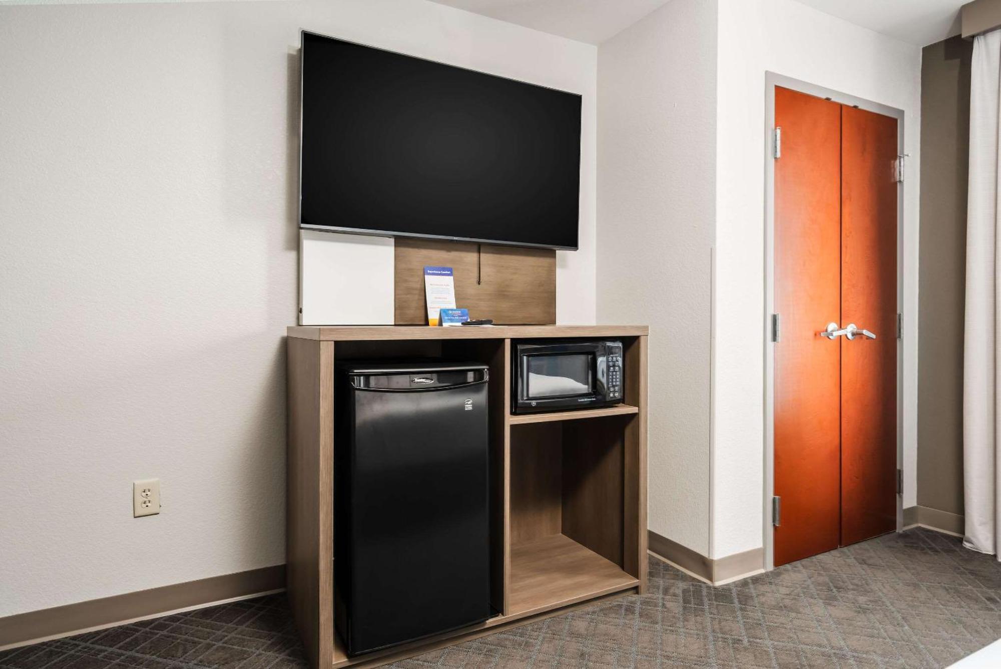 Hotel Comfort Northeast - Jackson Columbia