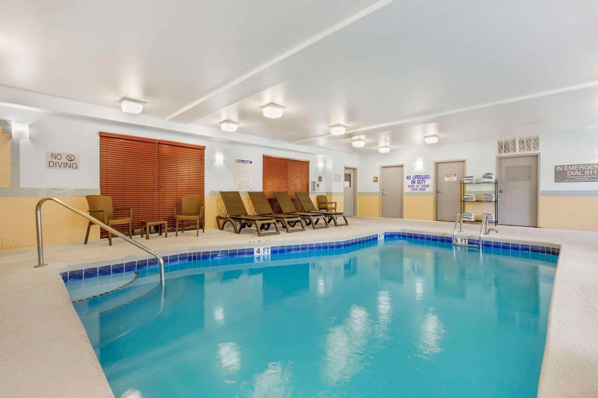 Hotel Comfort Northeast - Jackson 3*