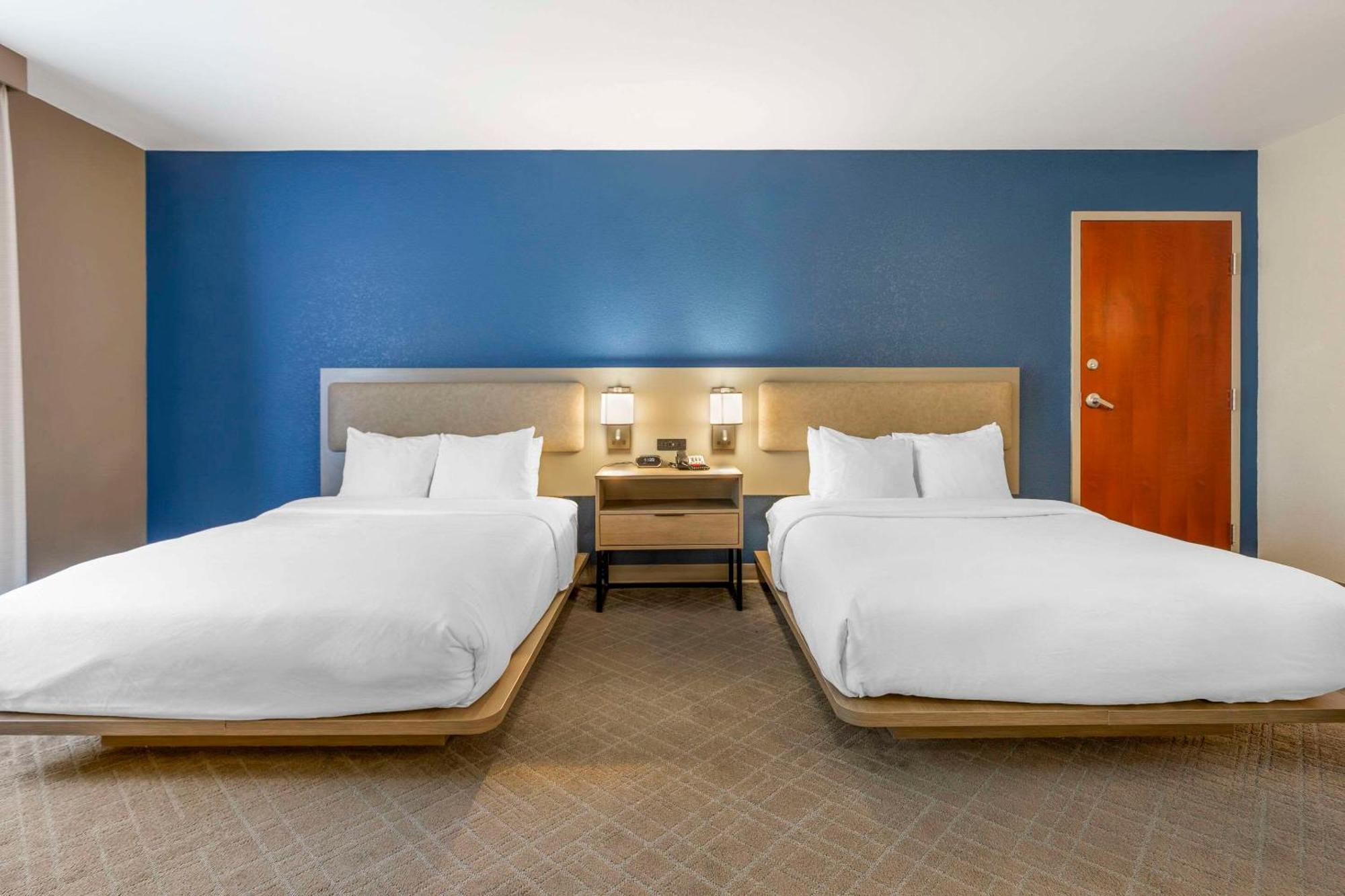 Hotel Comfort Northeast - Jackson