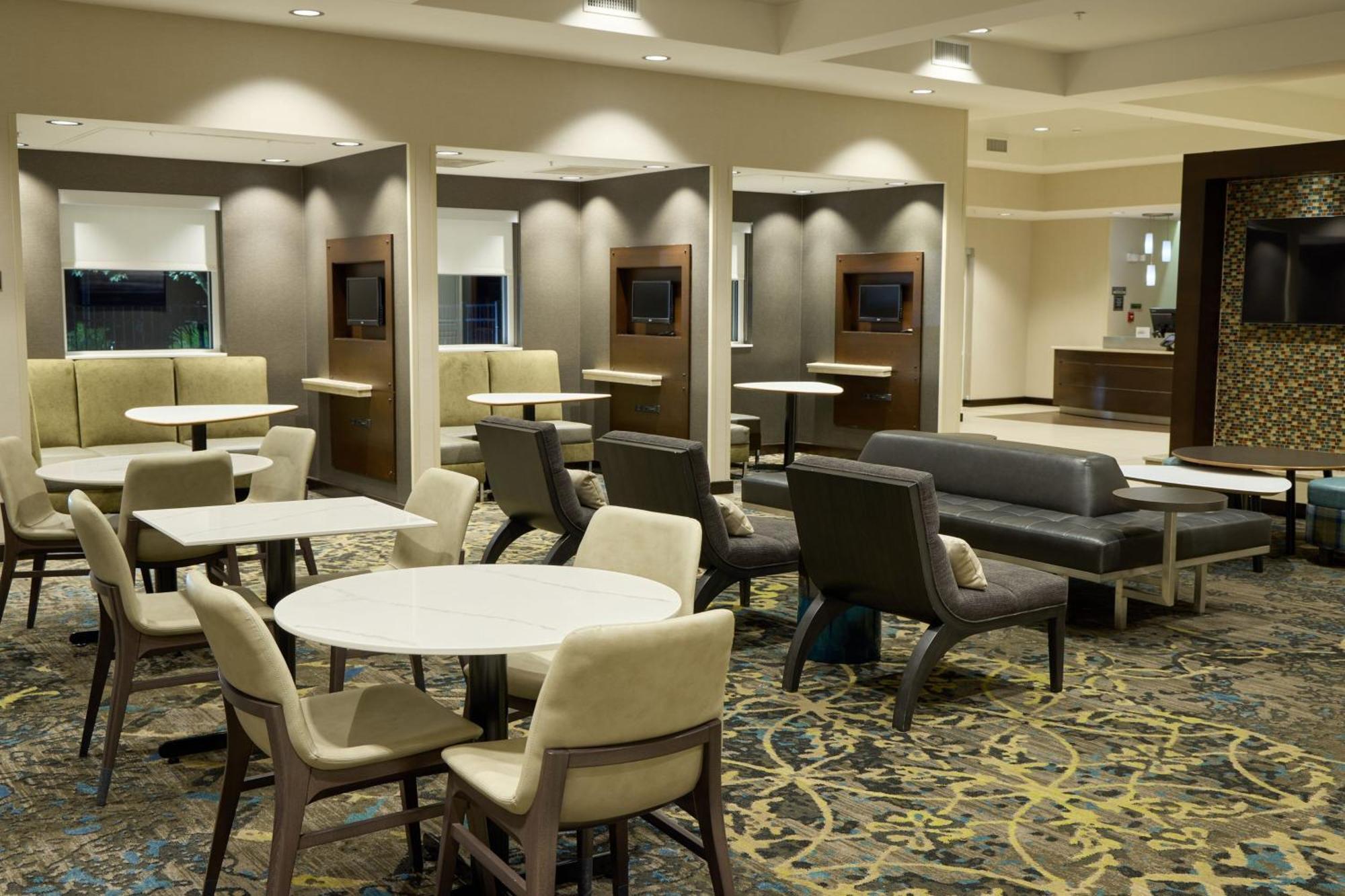 By Marriott Northwest/harbison
