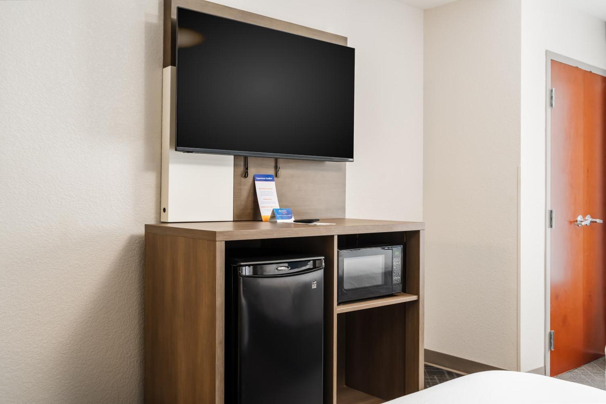 Comfort Northeast - Jackson Hotel