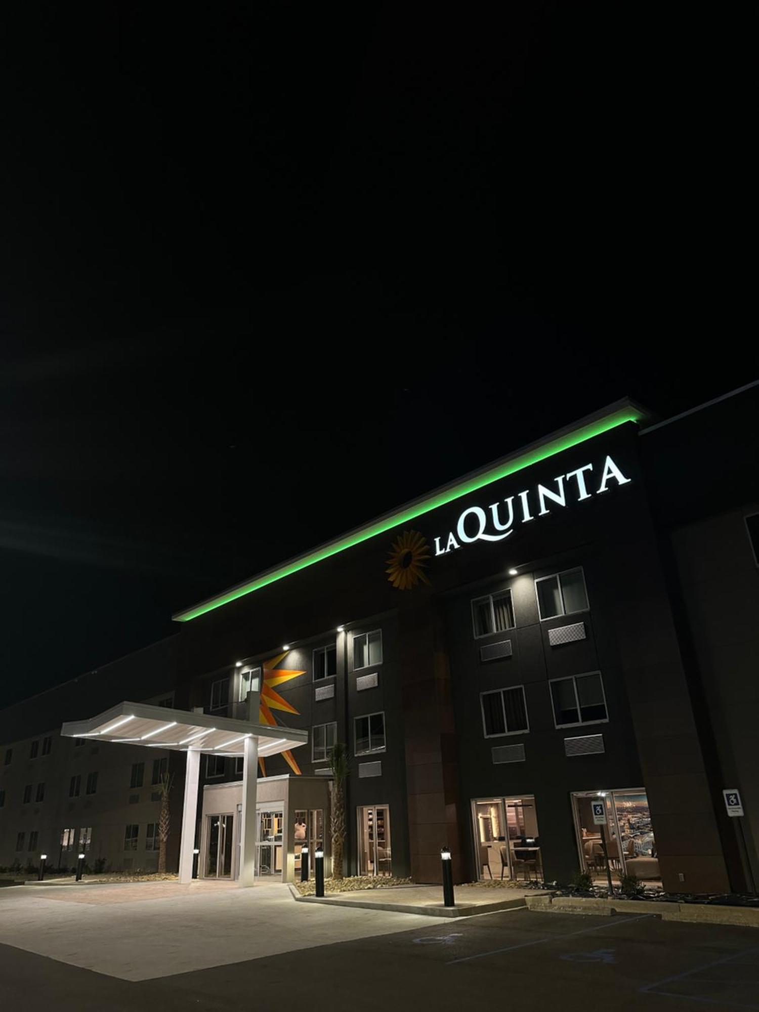Hotel La Quinta By Wyndham Ne Fort Jackson 3*