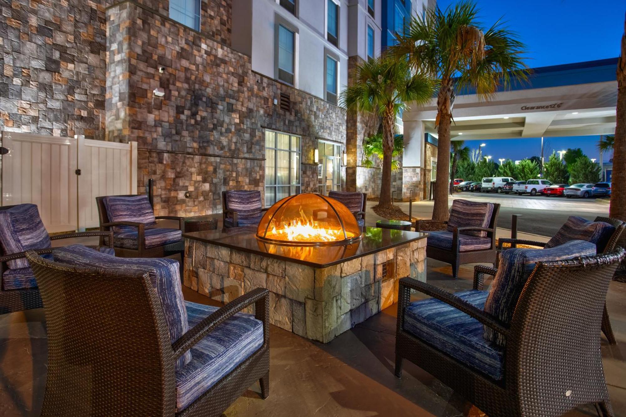 Hampton & Columbia/southeast-fort Jackson Hotel