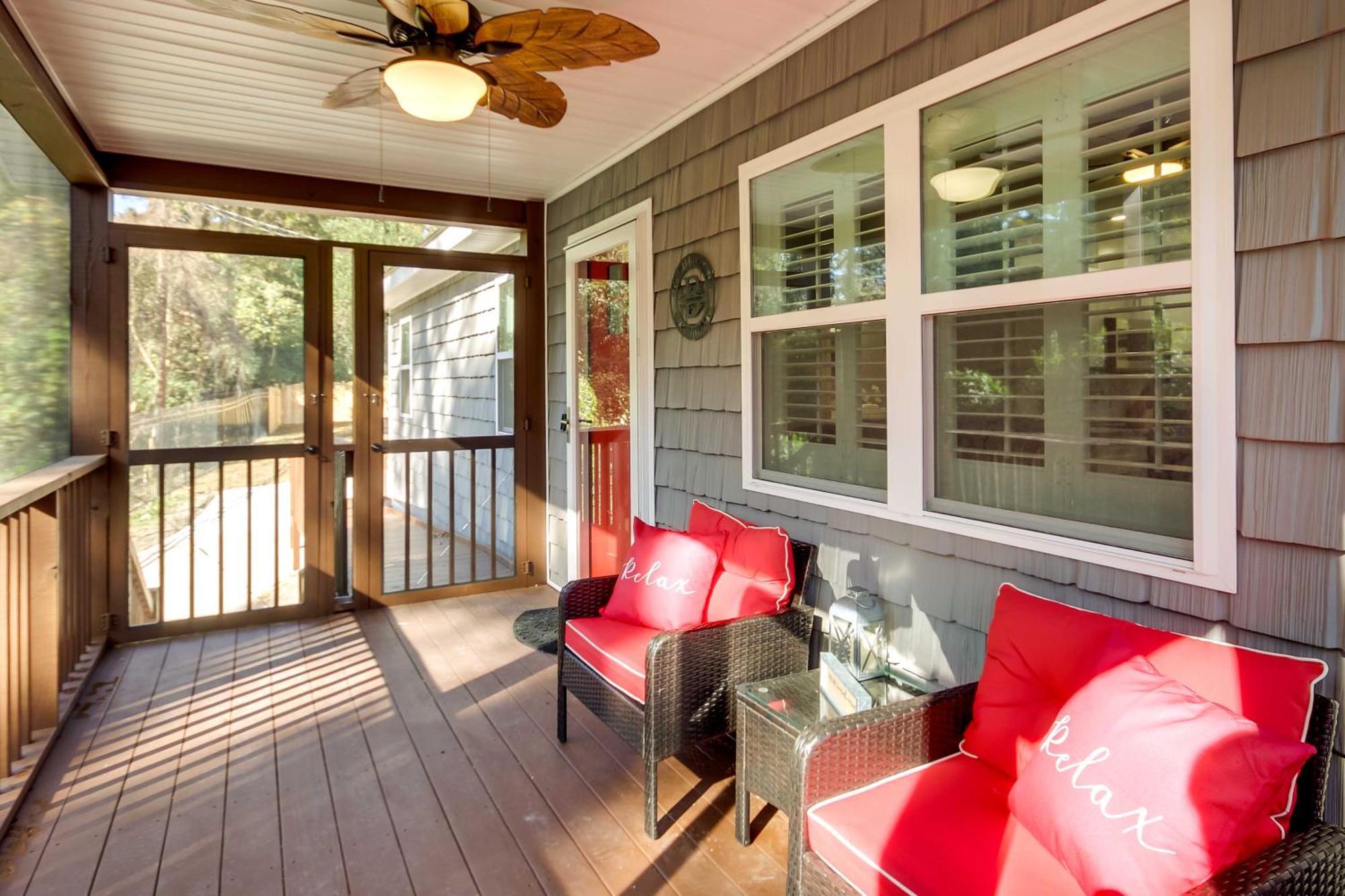 Step-free With Fire Pit - 3 Miles To Usc! Holiday home Columbia