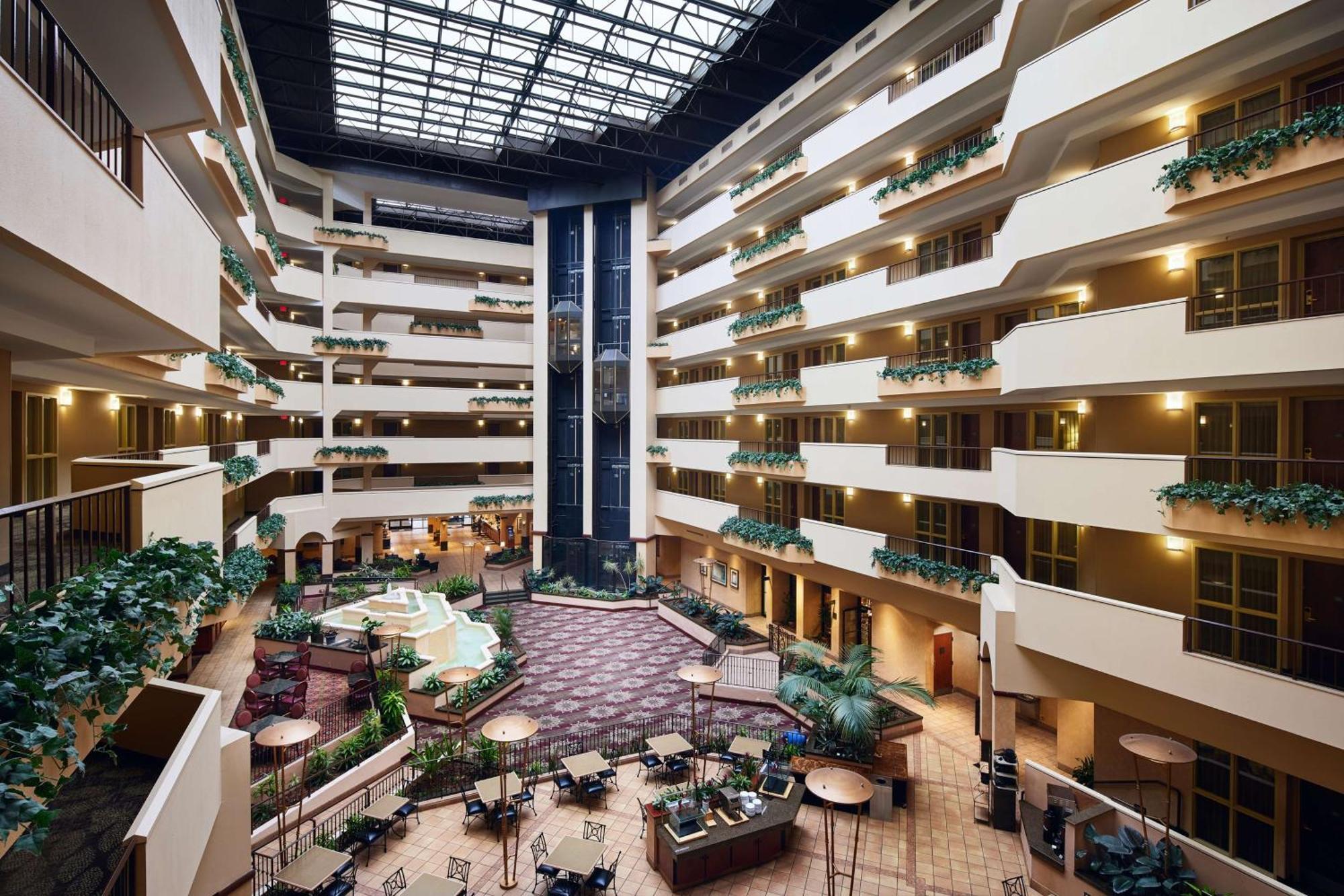 Hotel Embassy By Hilton Greystone 4*