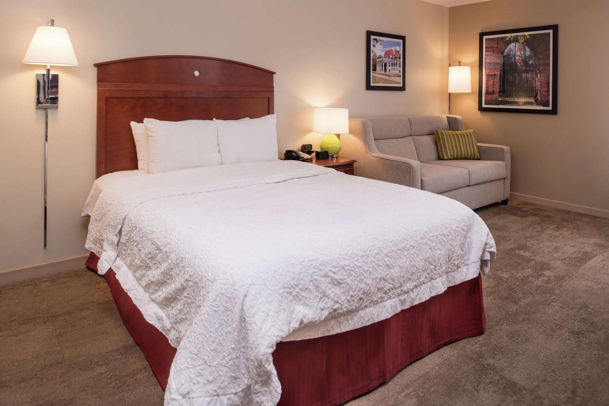 Hotel Hampton Northeast-fort Jackson Area