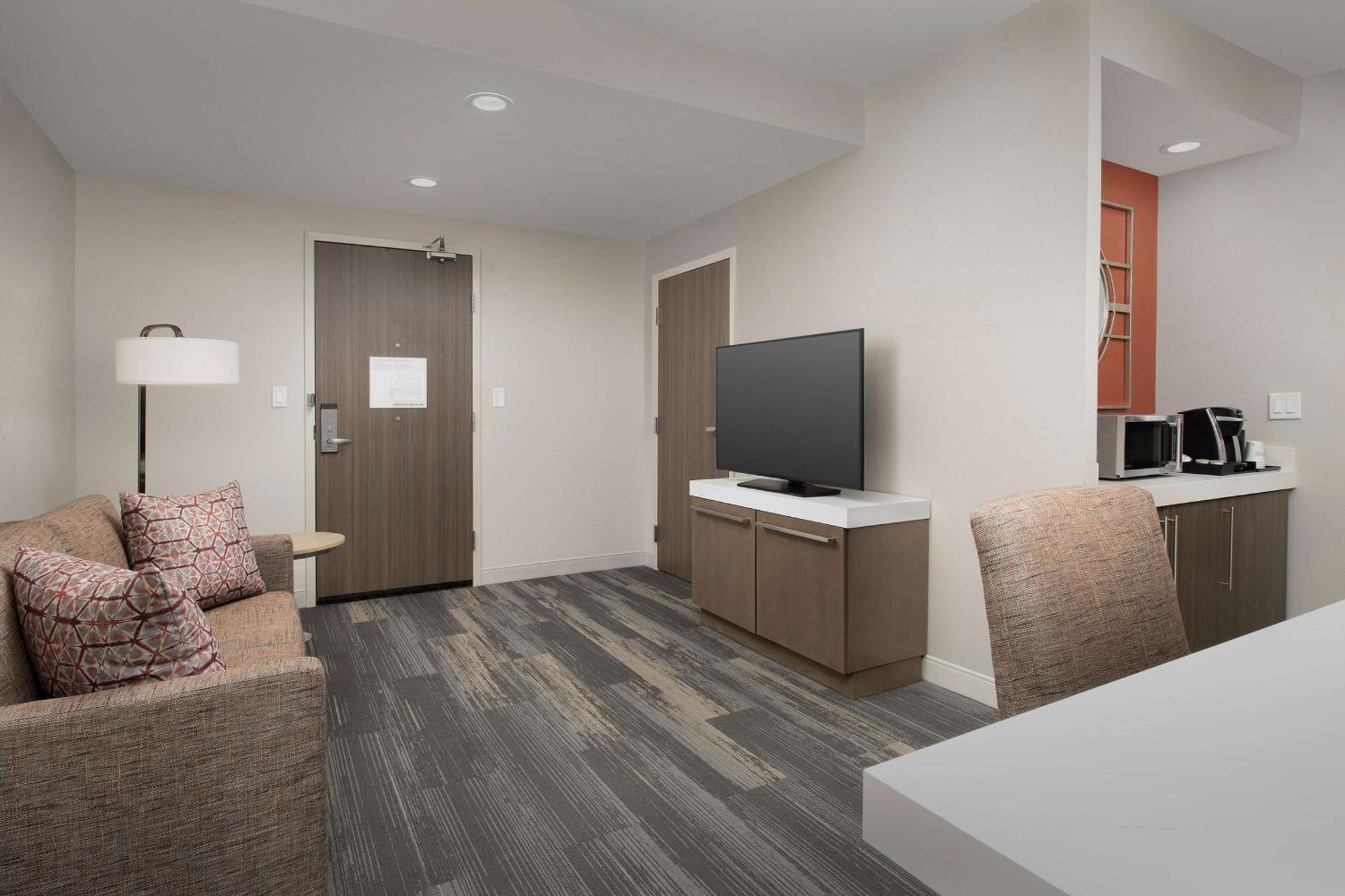Hilton Garden Airport, Sc Hotel 3*