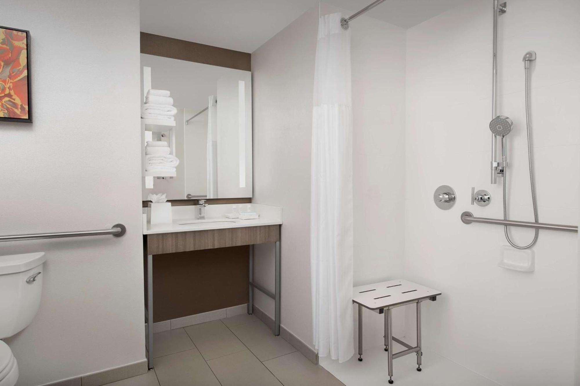 Hilton Garden Airport, Sc 3* Columbia