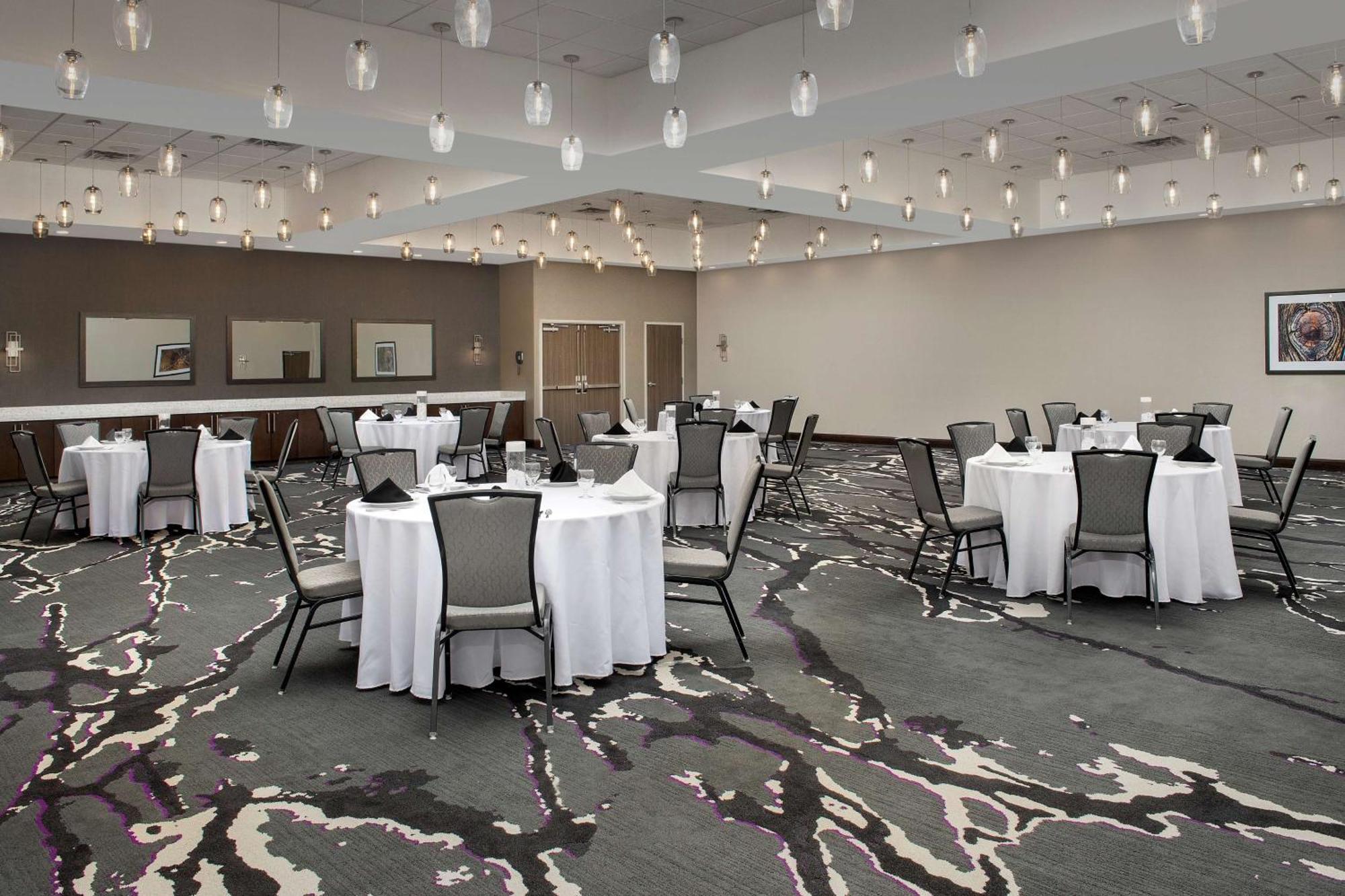 Hotel Hilton Garden Airport, Sc 3*