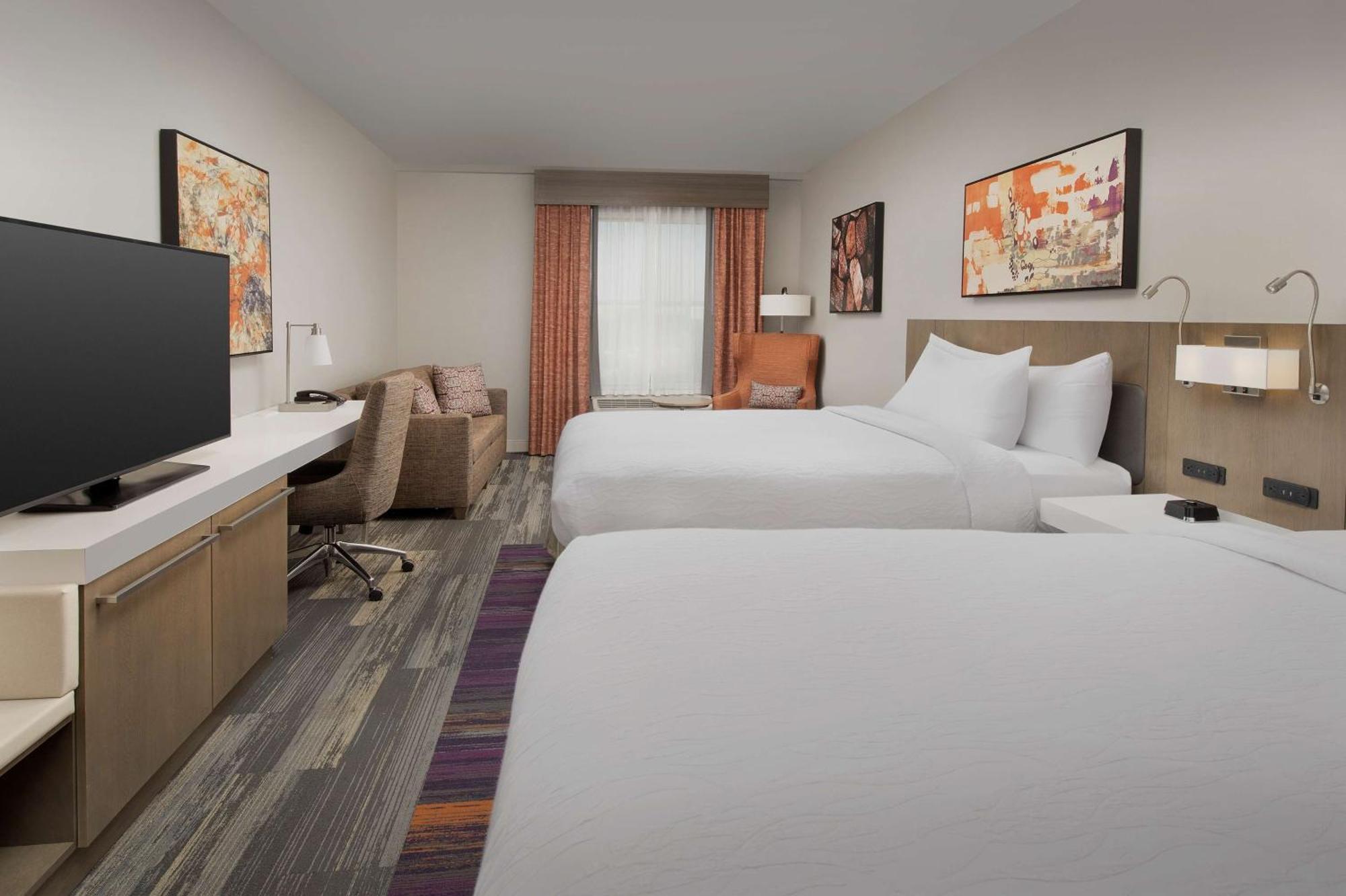 Hilton Garden Airport, Sc Hotel 3*