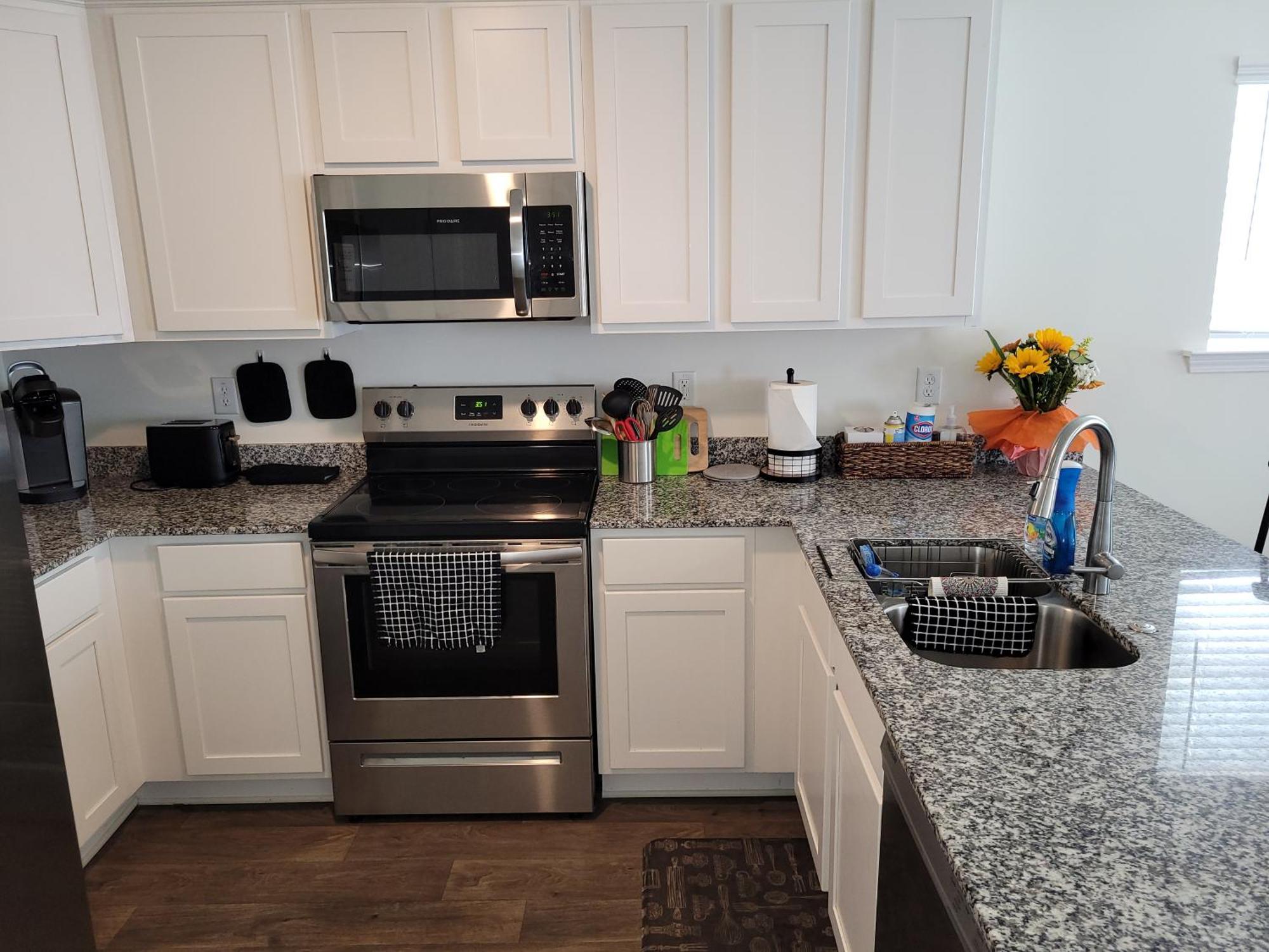 Sc 3745 New Townhouse Ft Jackson & Usc *