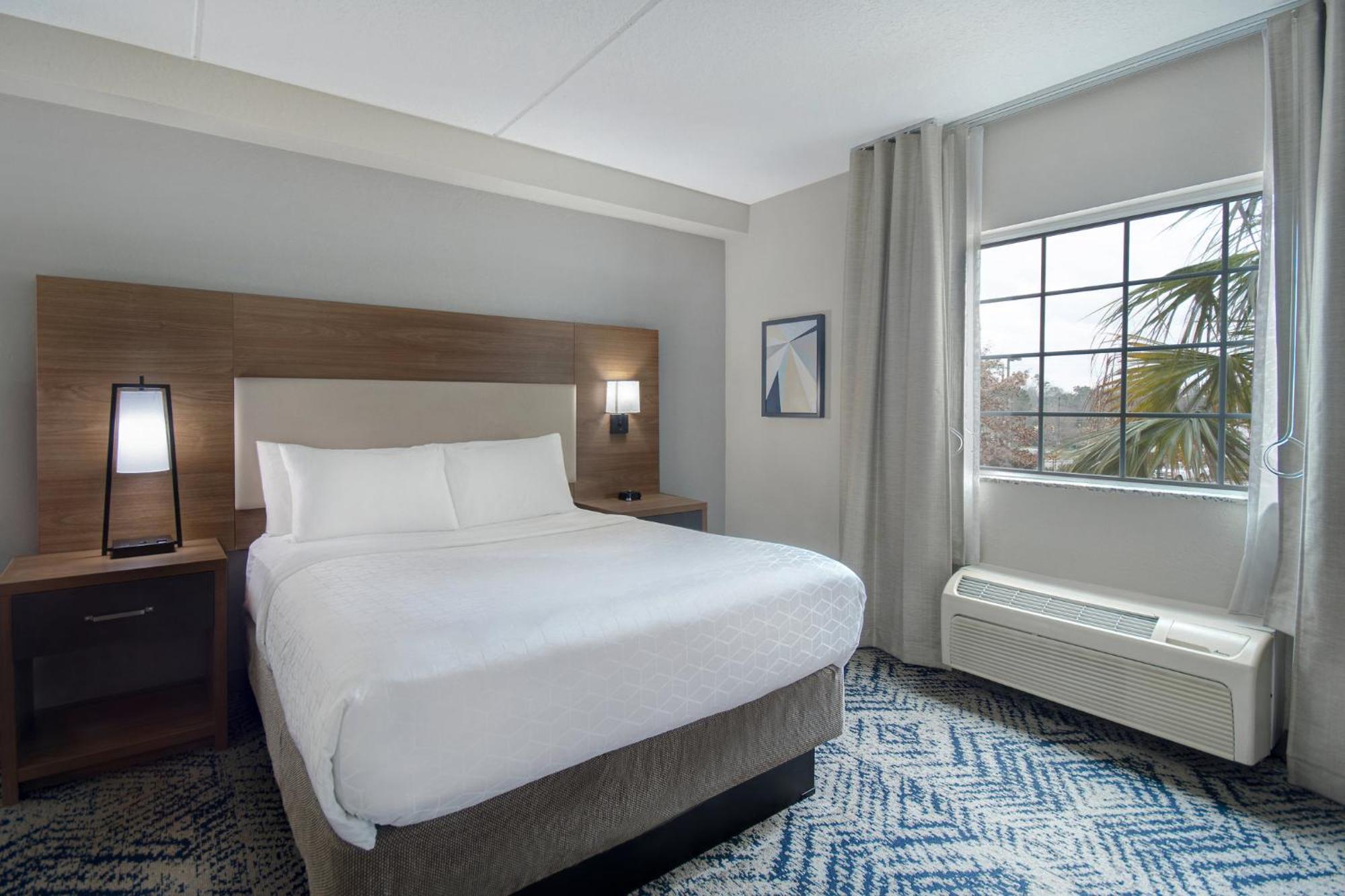 Candlewood Columbia-fort Jackson By Ihg Hotel