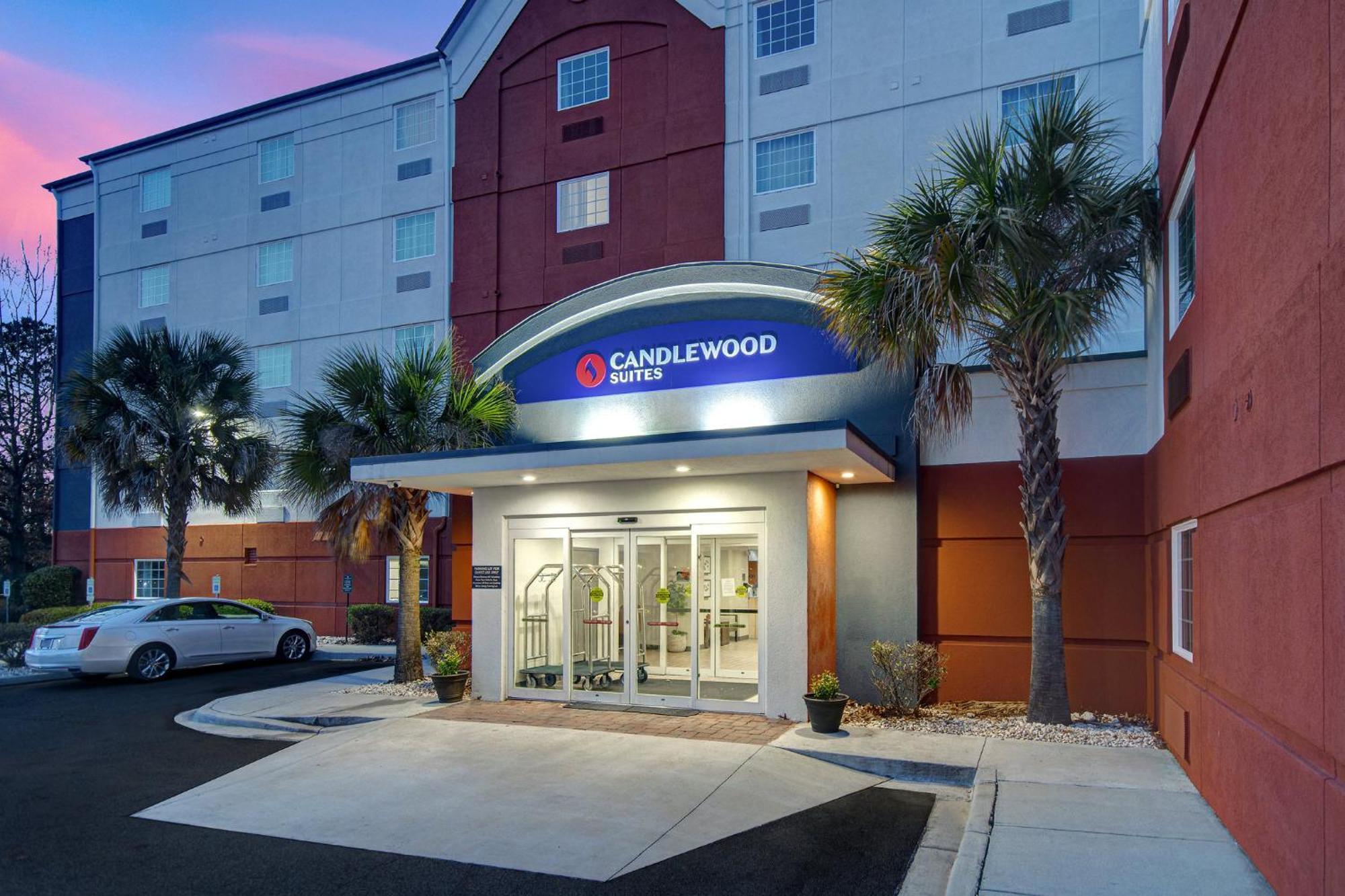 Candlewood Columbia-fort Jackson By Ihg Hotel 3*