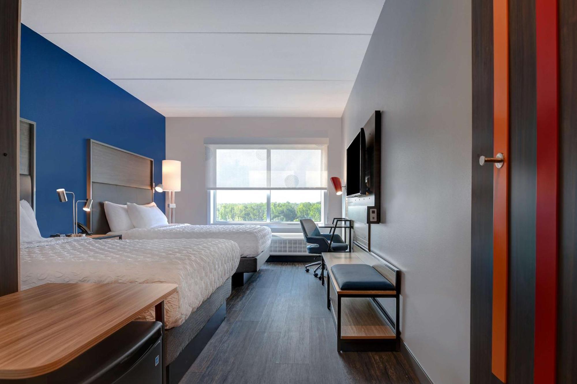 Tru By Hilton Greystone Hotel 3*