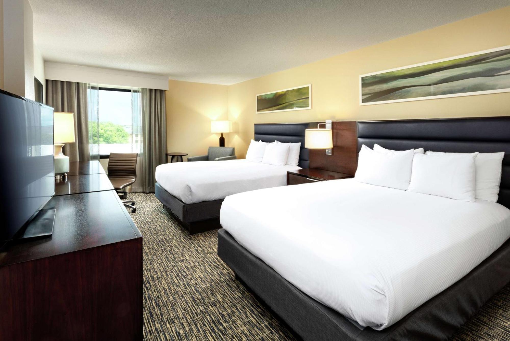 Hotel Doubletree By Hilton