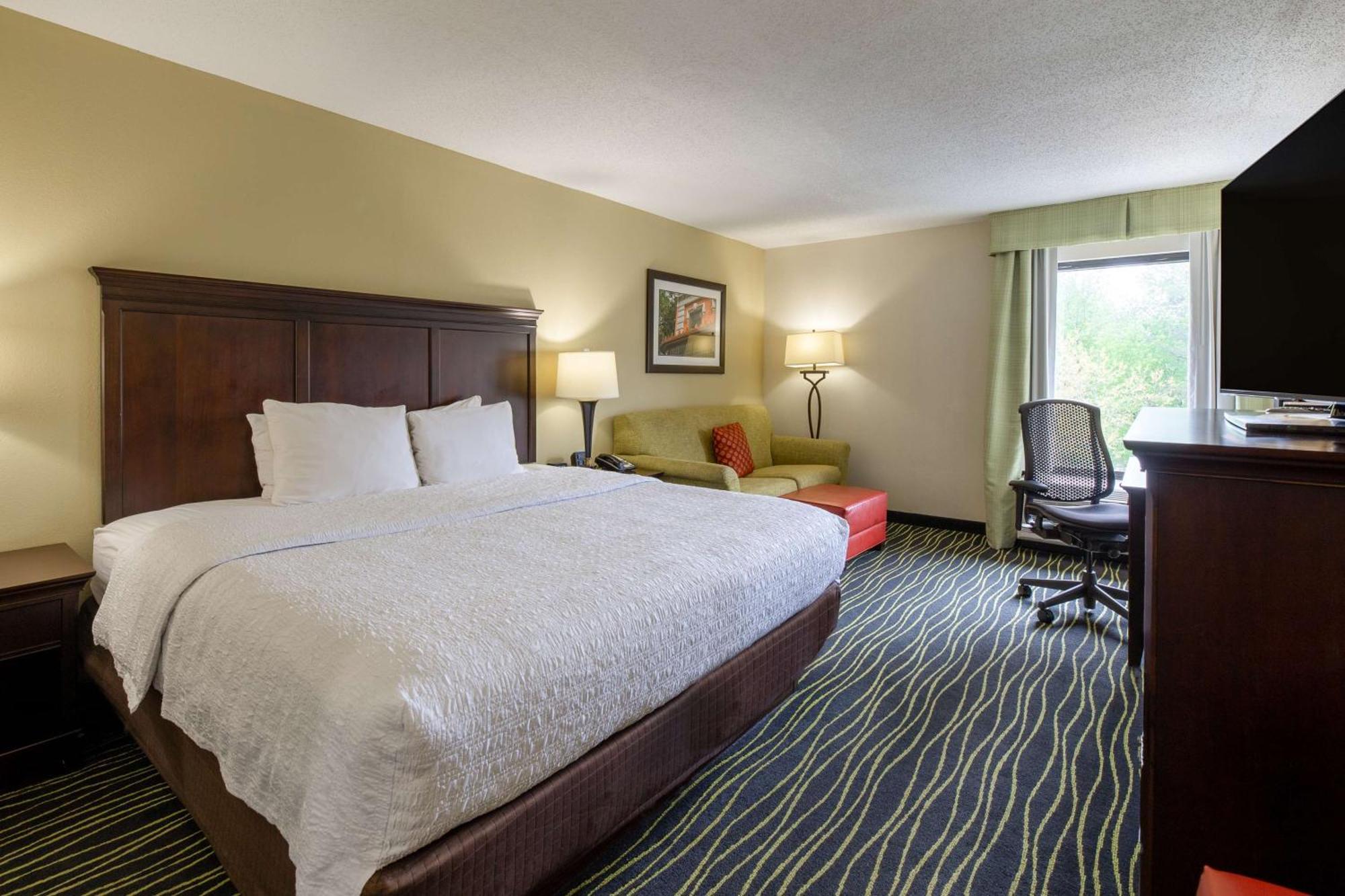 Hampton I-26/harbison Blvd 3* Columbia