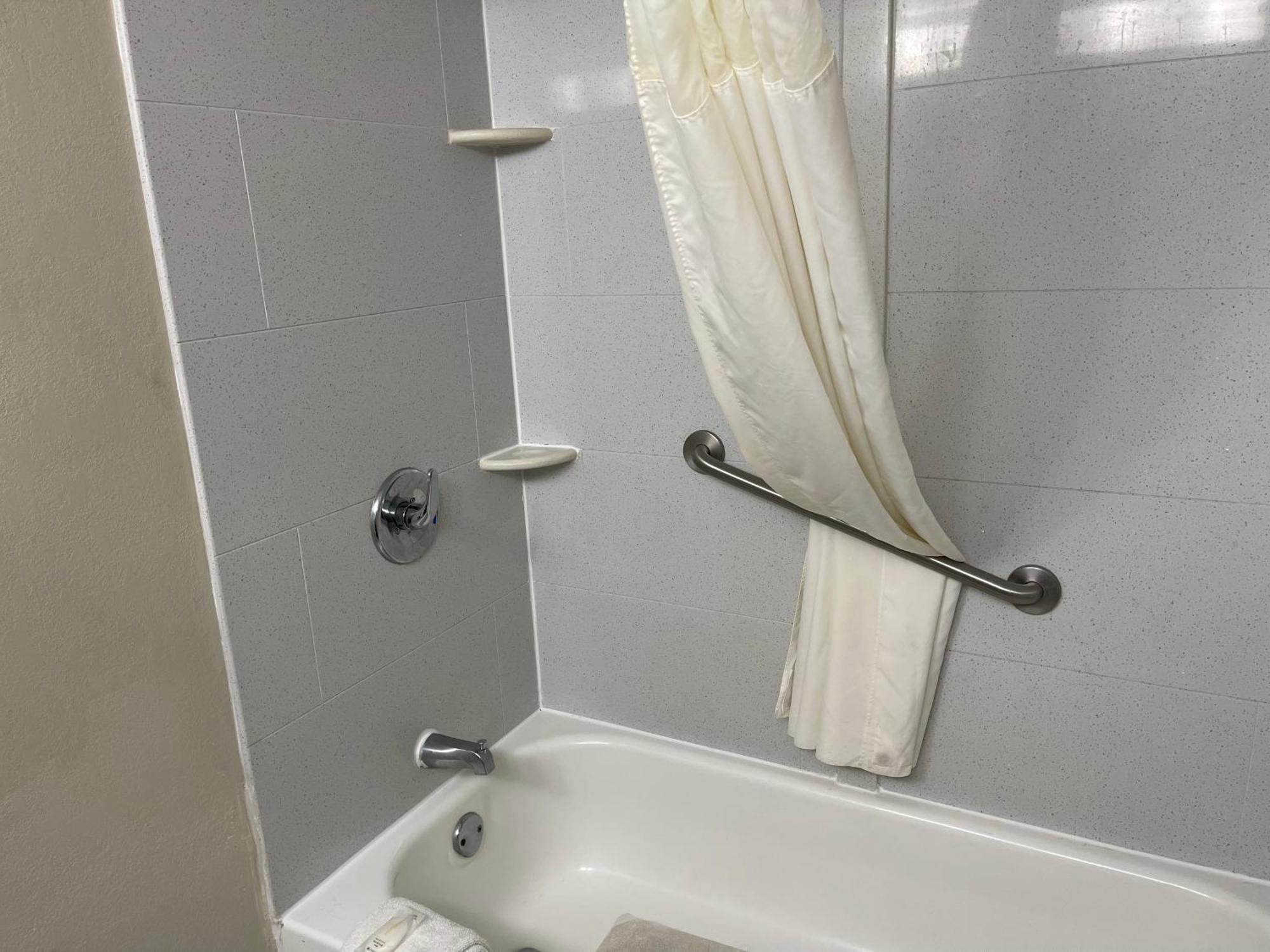 Hotel Suburban Northwest 3*