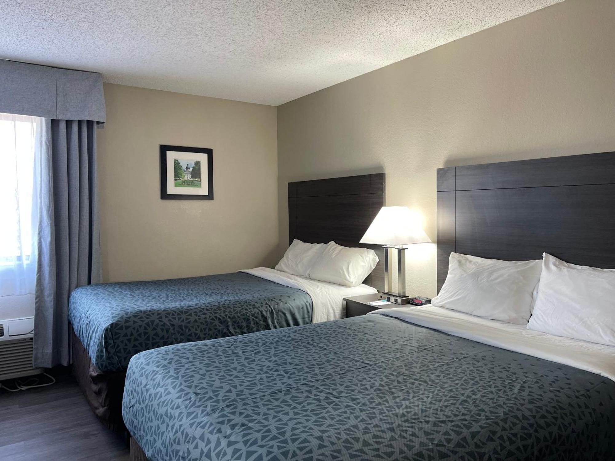 Suburban Northwest Hotel Columbia