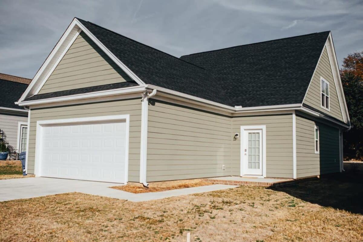 The Capital New Near Usc & Bases Holiday home
