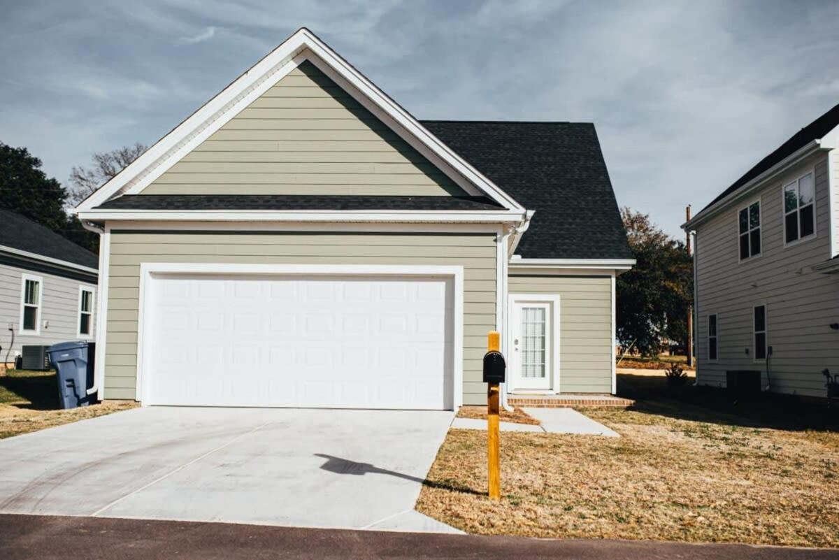 The Capital New Near Usc & Bases Holiday home *