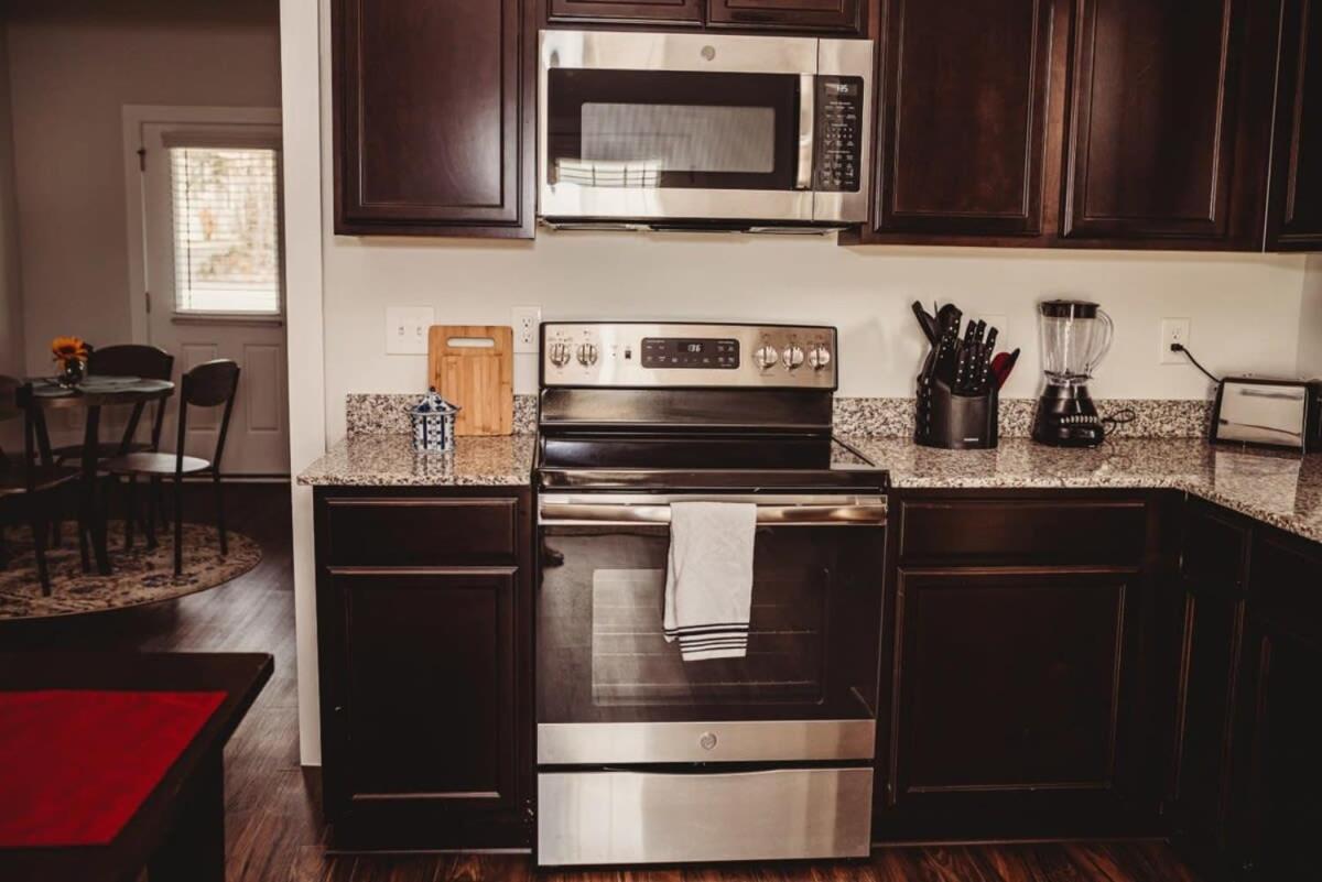 Holiday home The Capital New Near Usc & Bases *