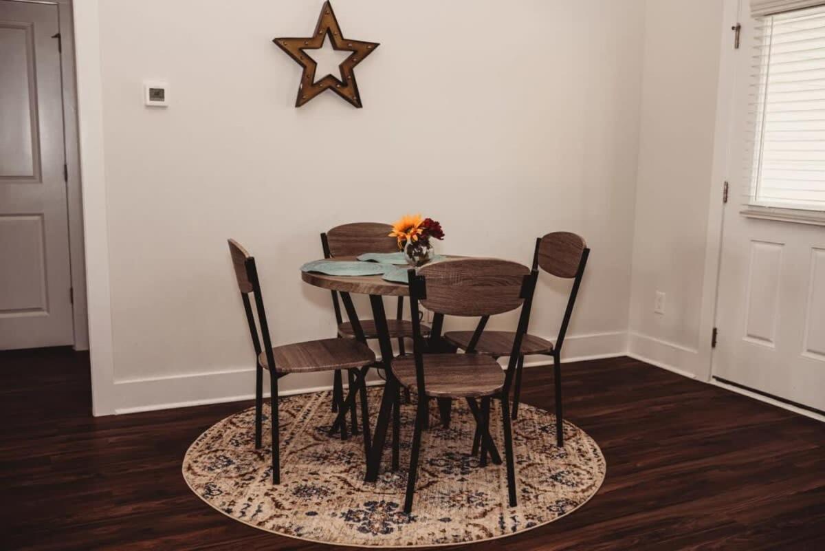 Holiday home The Capital New Near Usc & Bases