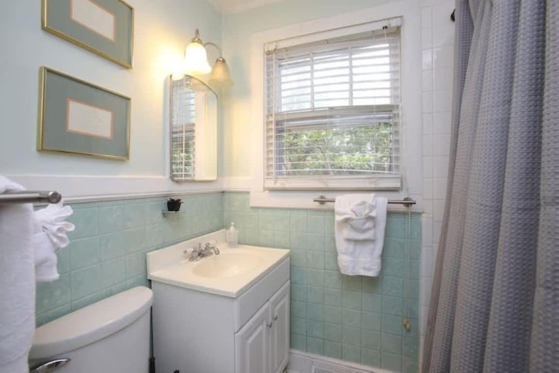 Holiday home Forest Hidden Gem 3 Min To Ft Jackson & Shops