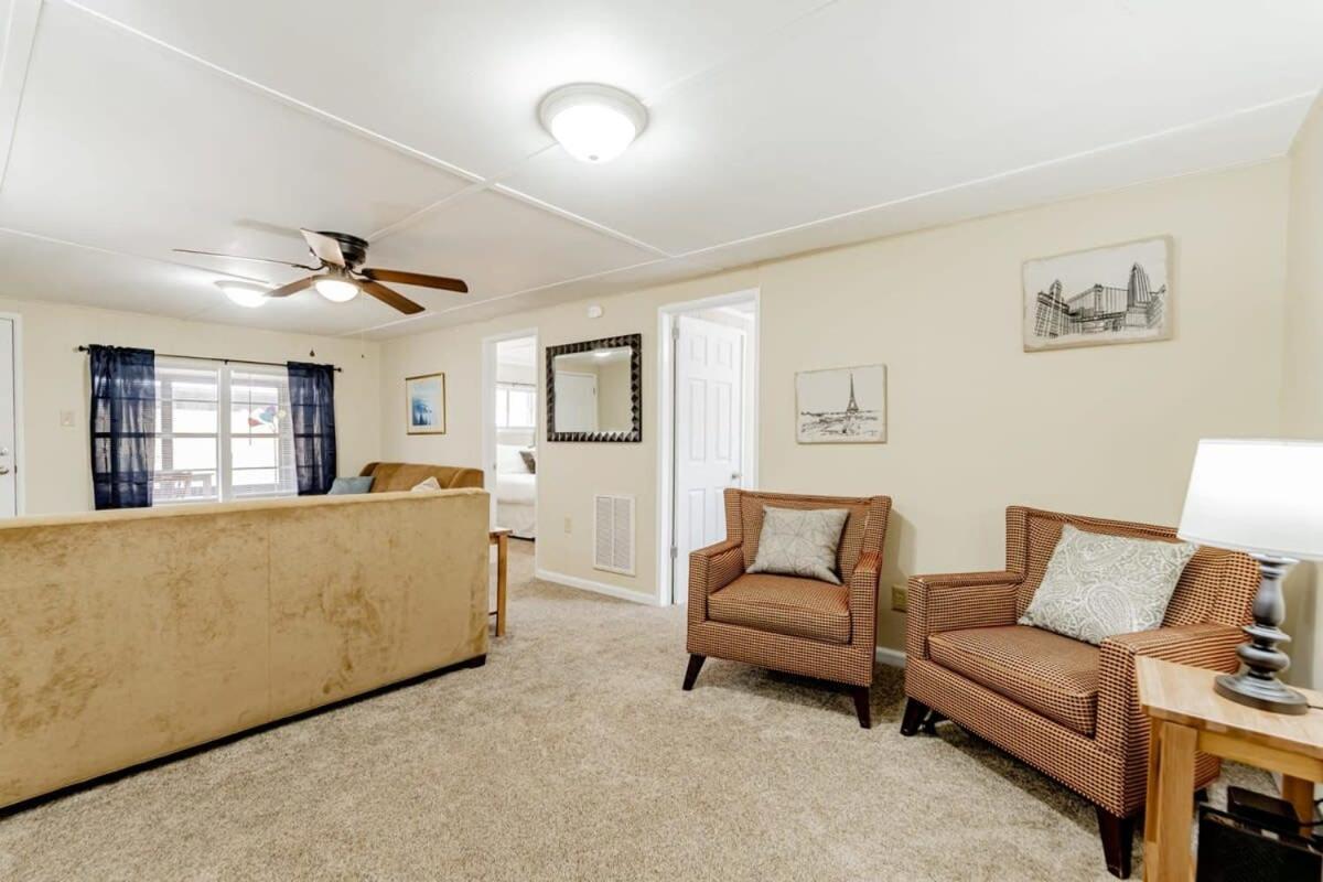 Adorable On Taylor-15 Mins To Downtown--- Front Unit Holiday home Columbia