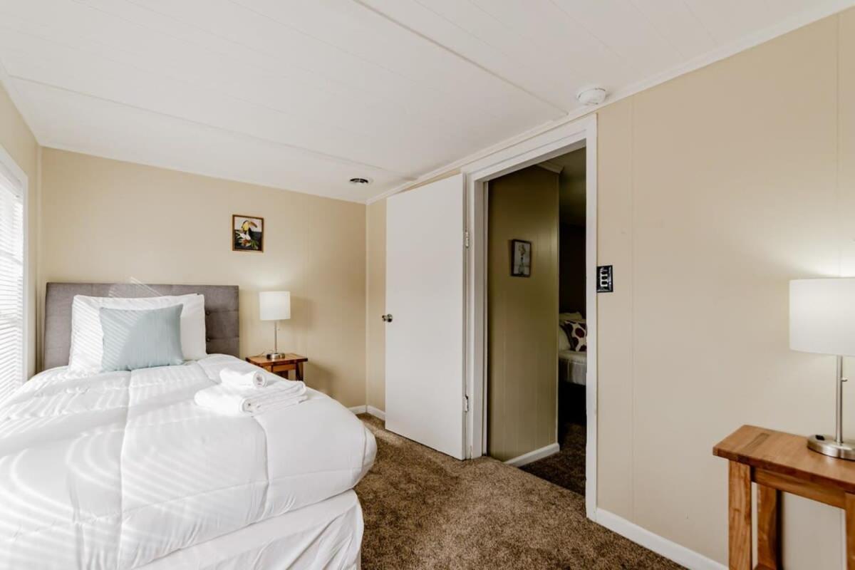Adorable On Taylor-15 Mins To Downtown--- Front Unit Holiday home Columbia
