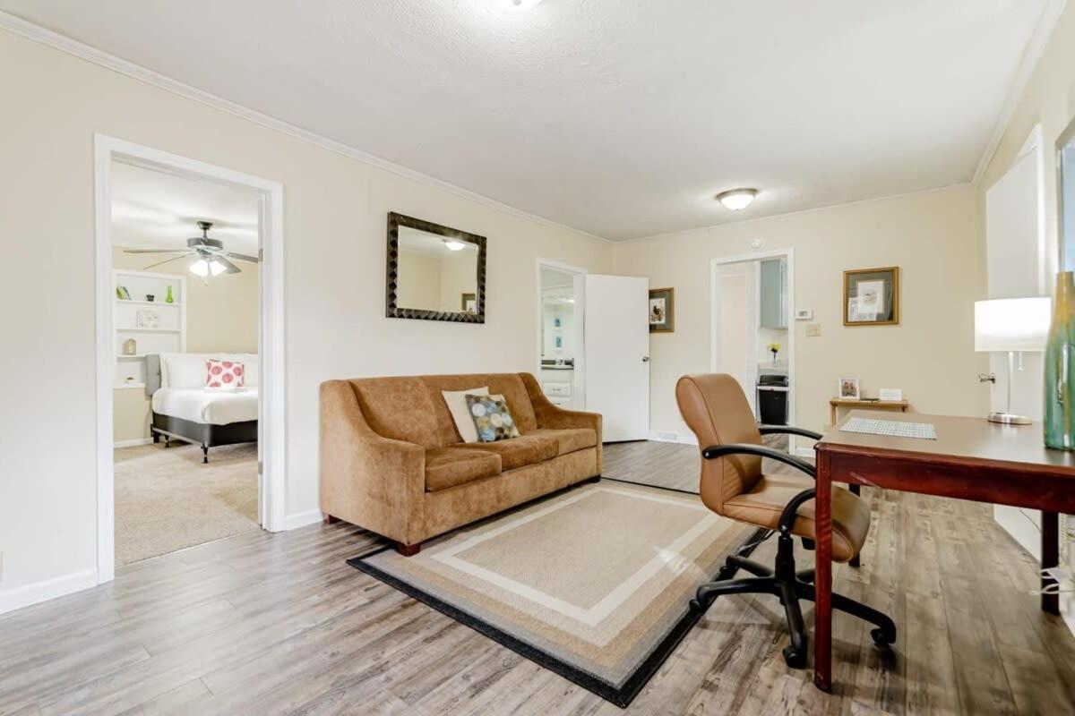 Holiday home Adorable On Taylor-15 Mins To Downtown--- Front Unit Columbia