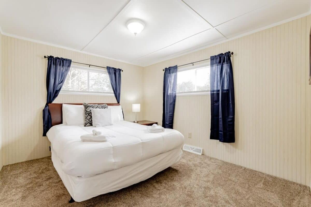 Holiday home Adorable On Taylor-15 Mins To Downtown--- Front Unit