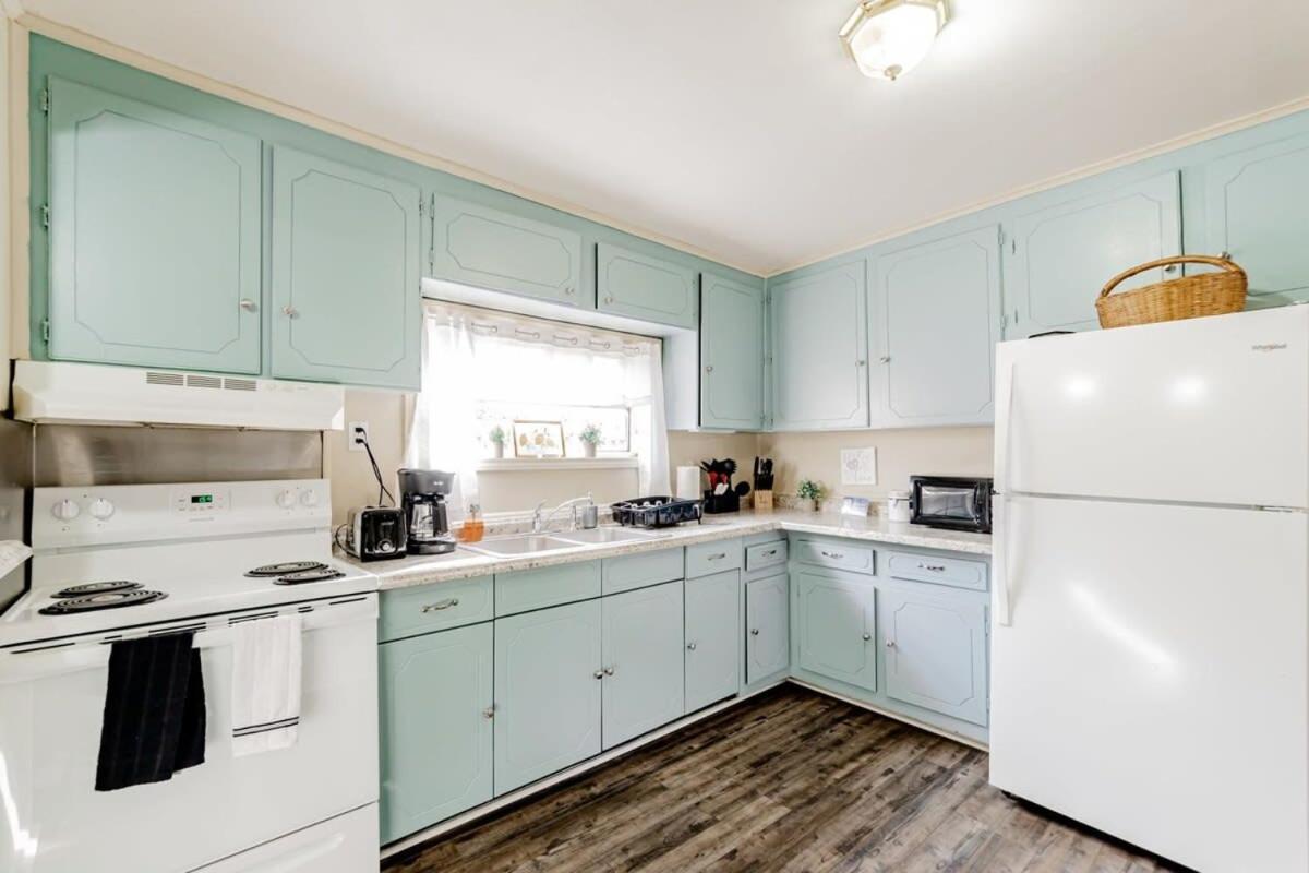 Adorable On Taylor-15 Mins To Downtown--- Front Unit Holiday home
