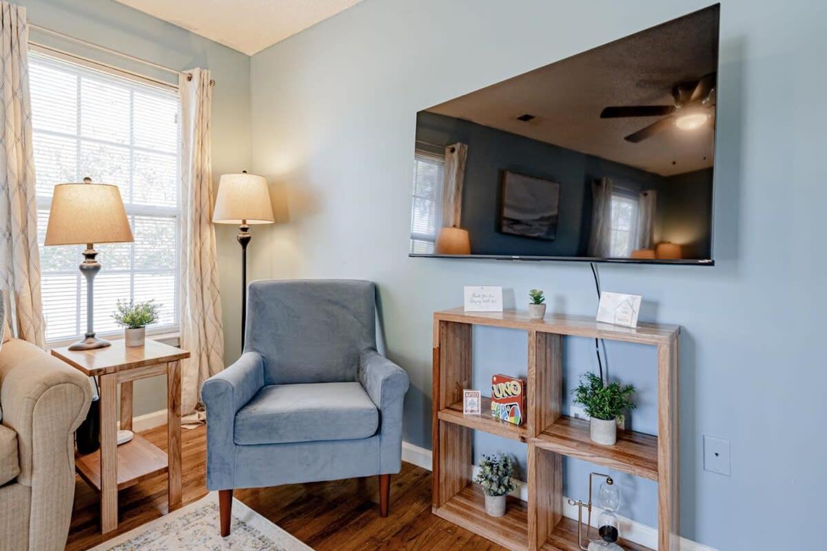 Close To Usc & Midtown-downtown - Newly Renovated
