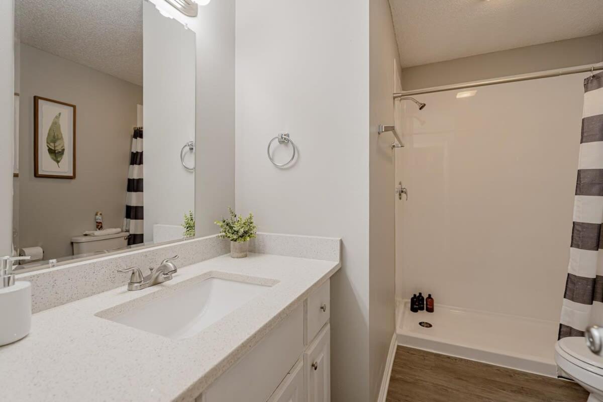 Holiday home Close To Usc & Midtown-downtown - Newly Renovated *