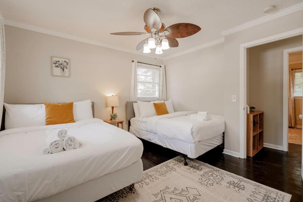 10 Min From Downtown - The Ronnie Runner * Columbia