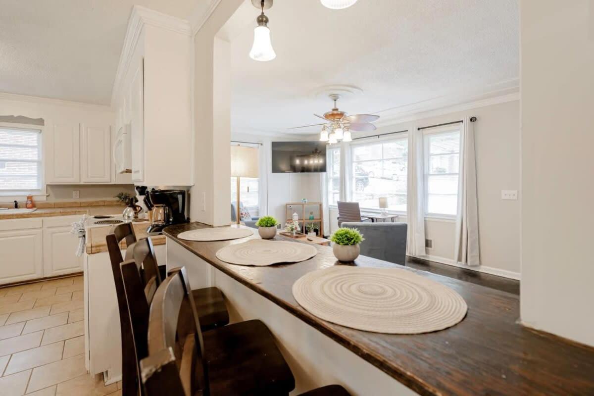 10 Min From Downtown - The Ronnie Runner Columbia