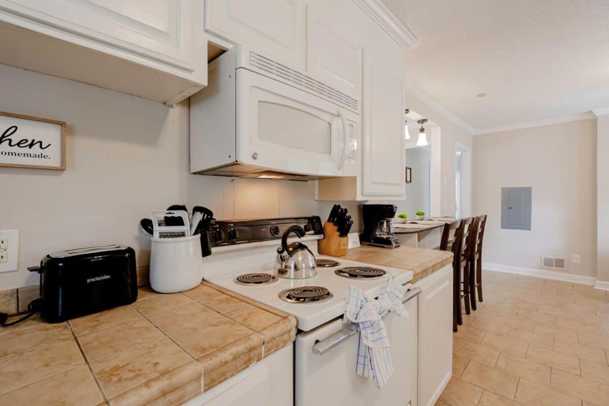 10 Min From Downtown - The Ronnie Runner Holiday home