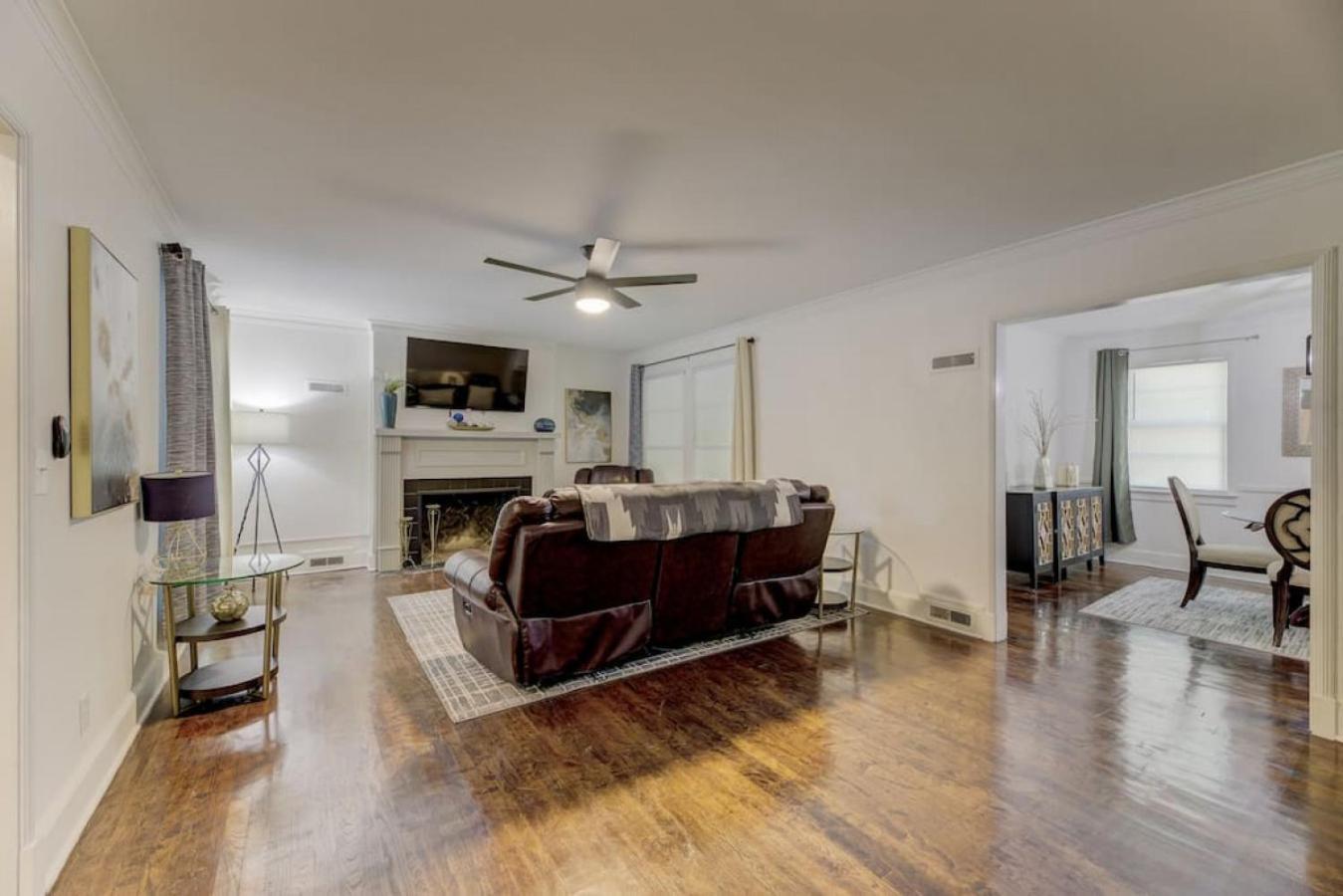 Homey 3bd Columbian Getaway Columbia