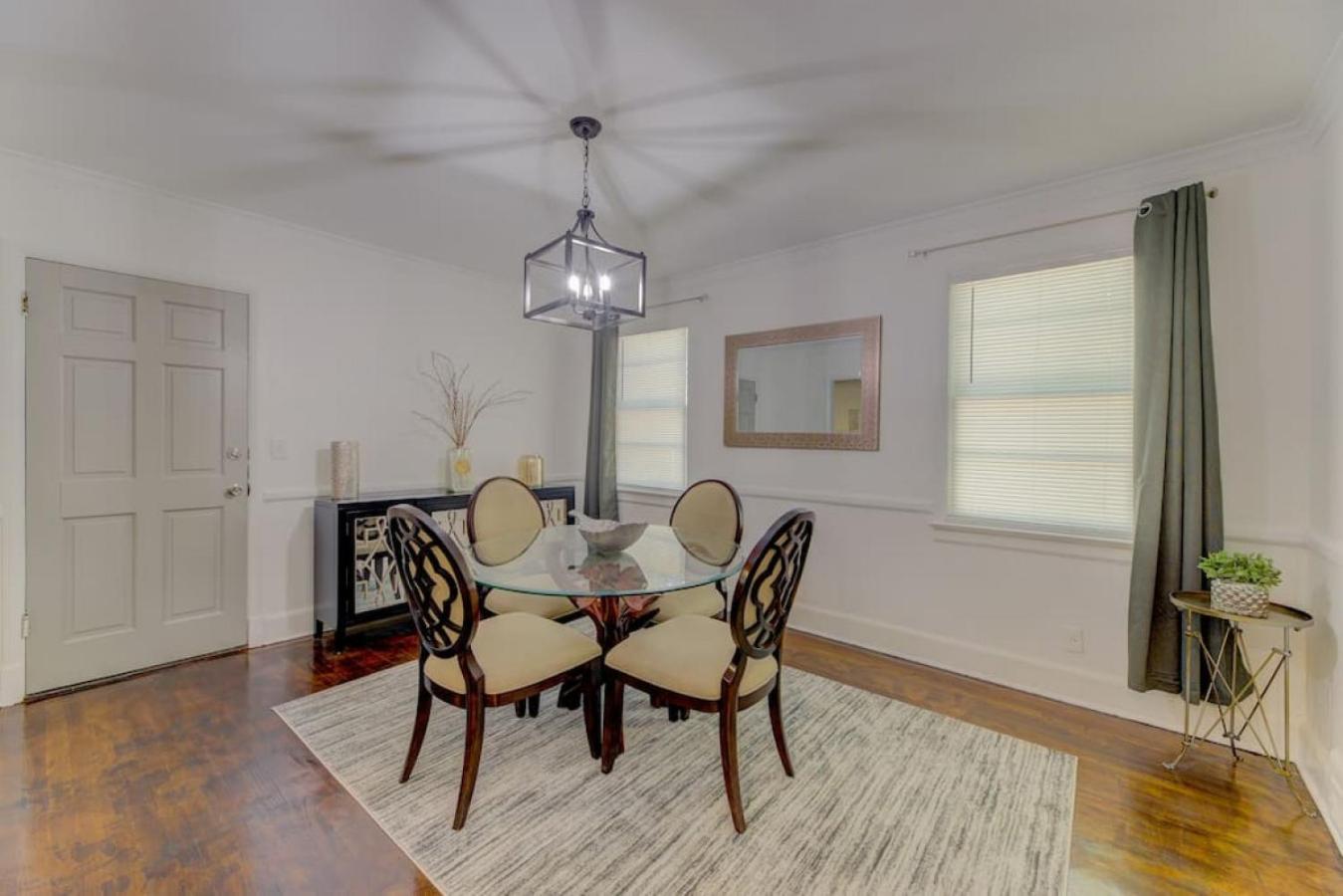 Homey 3bd Columbian Getaway