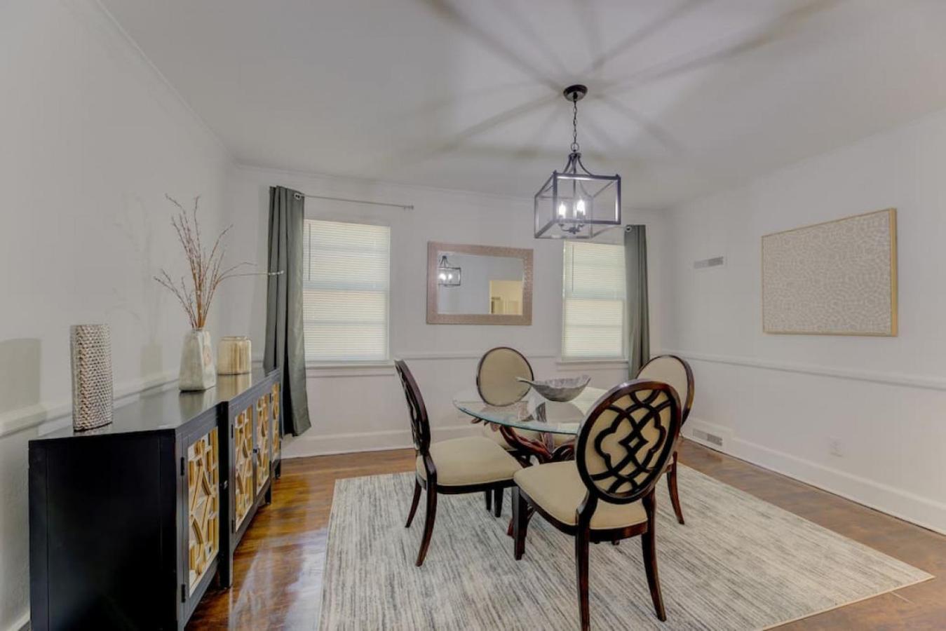 Homey 3bd Columbian Getaway Apartment Columbia