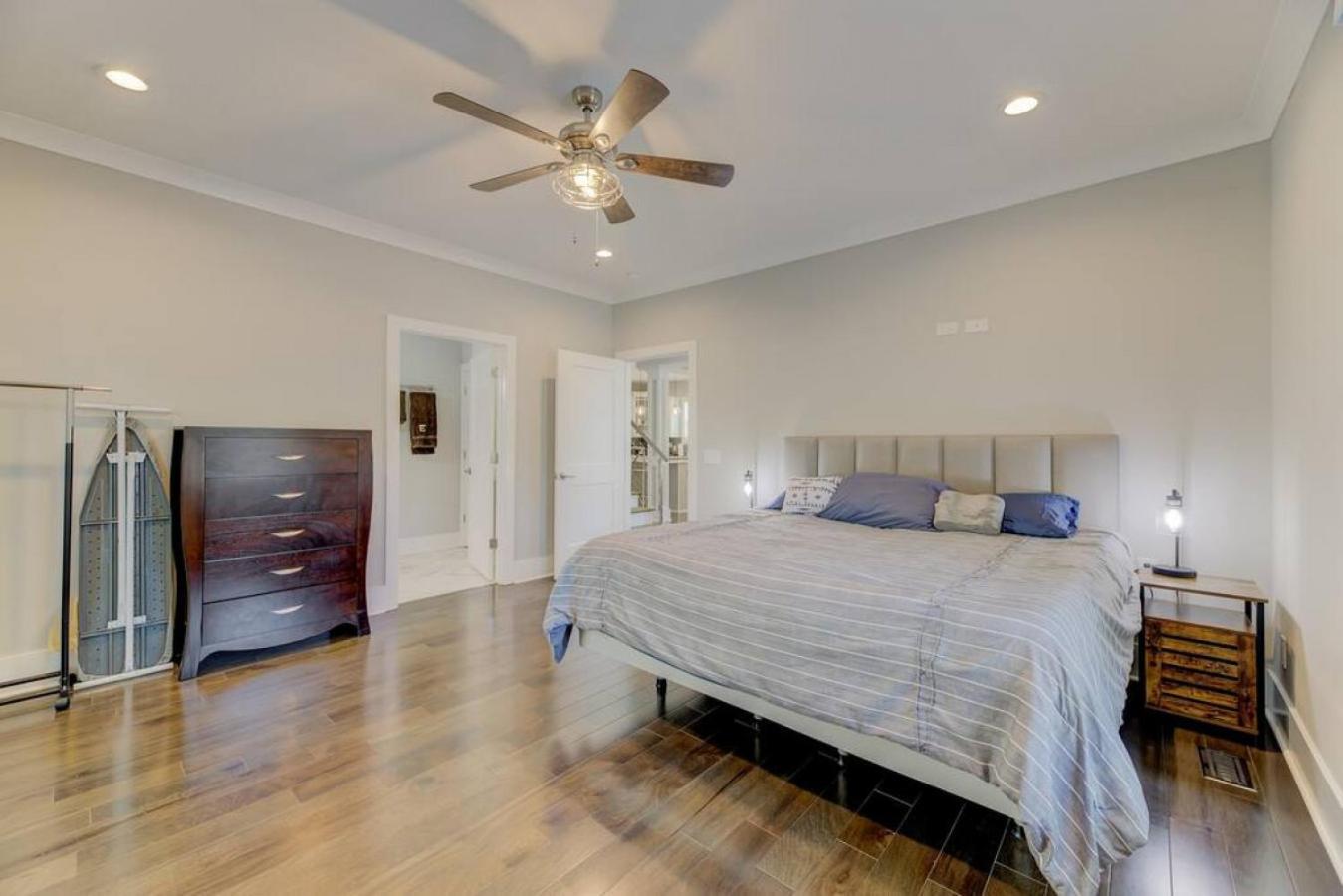 Holiday home Lux 4br Mins To Usc